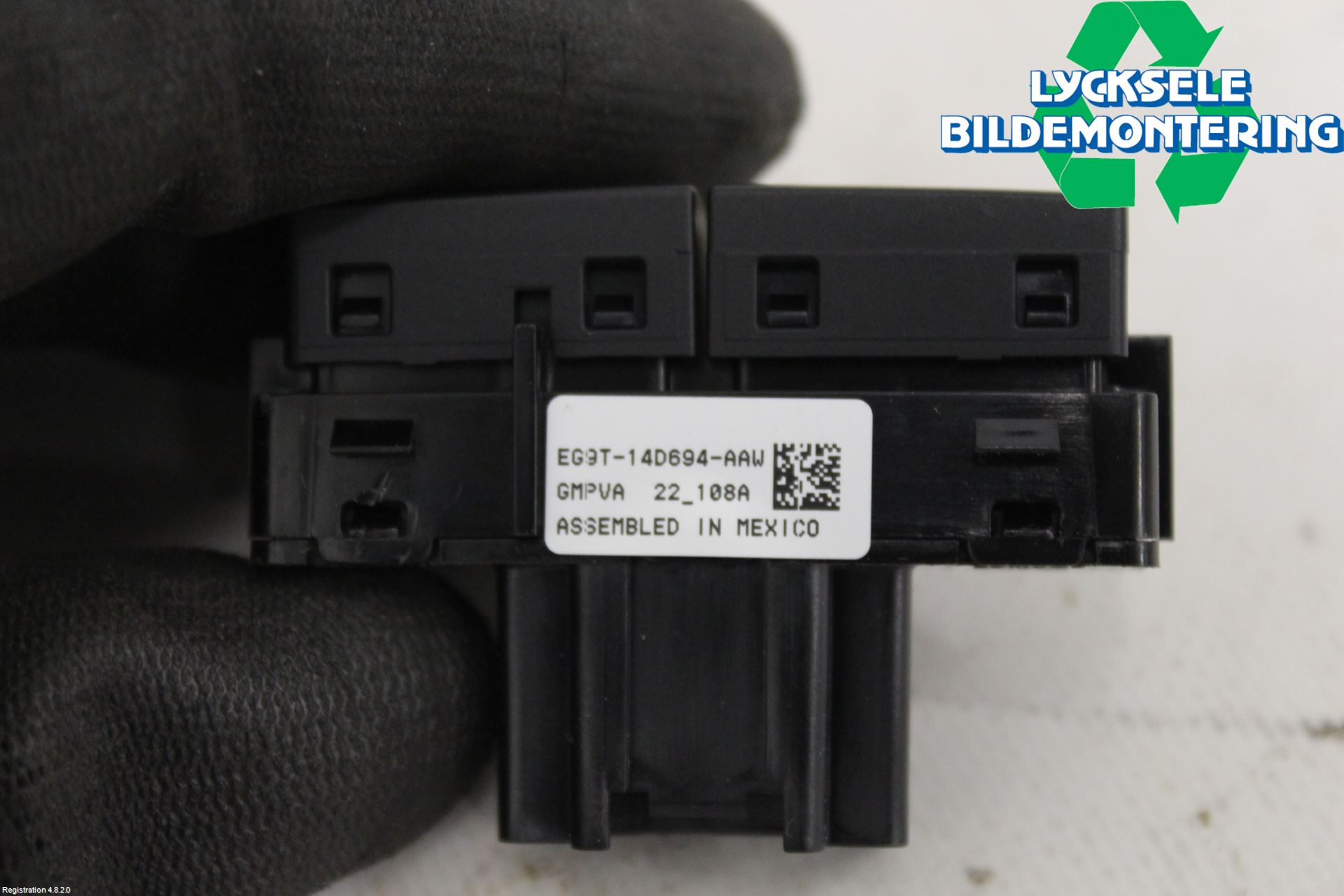 Ford KUGA/KUGA PHEZ/FHEV 20- Strömställare Stolvärme