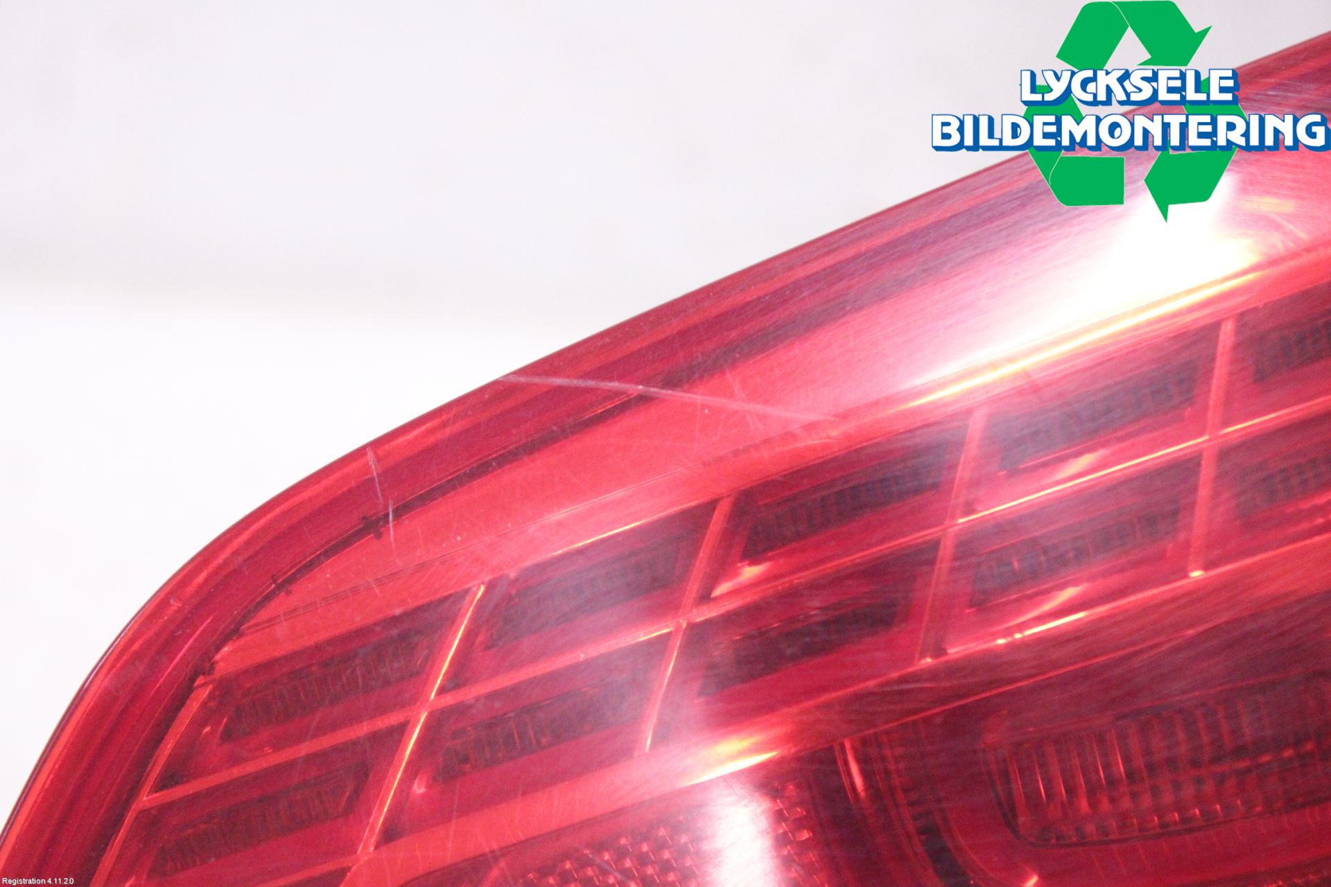 Volkswagen VW PASSAT 11-14 Bakljus Lucka Hö