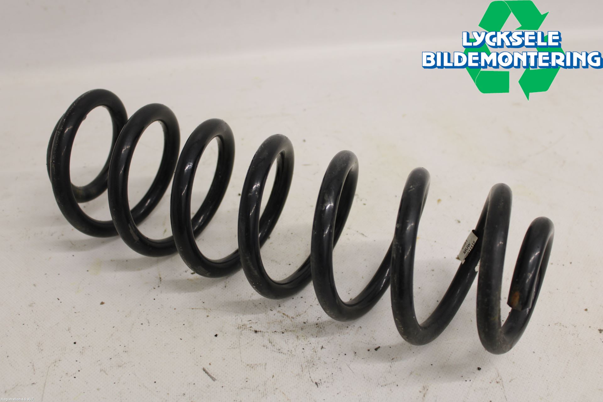 Volkswagen VW PASSAT 20-24 Fjäder Bak