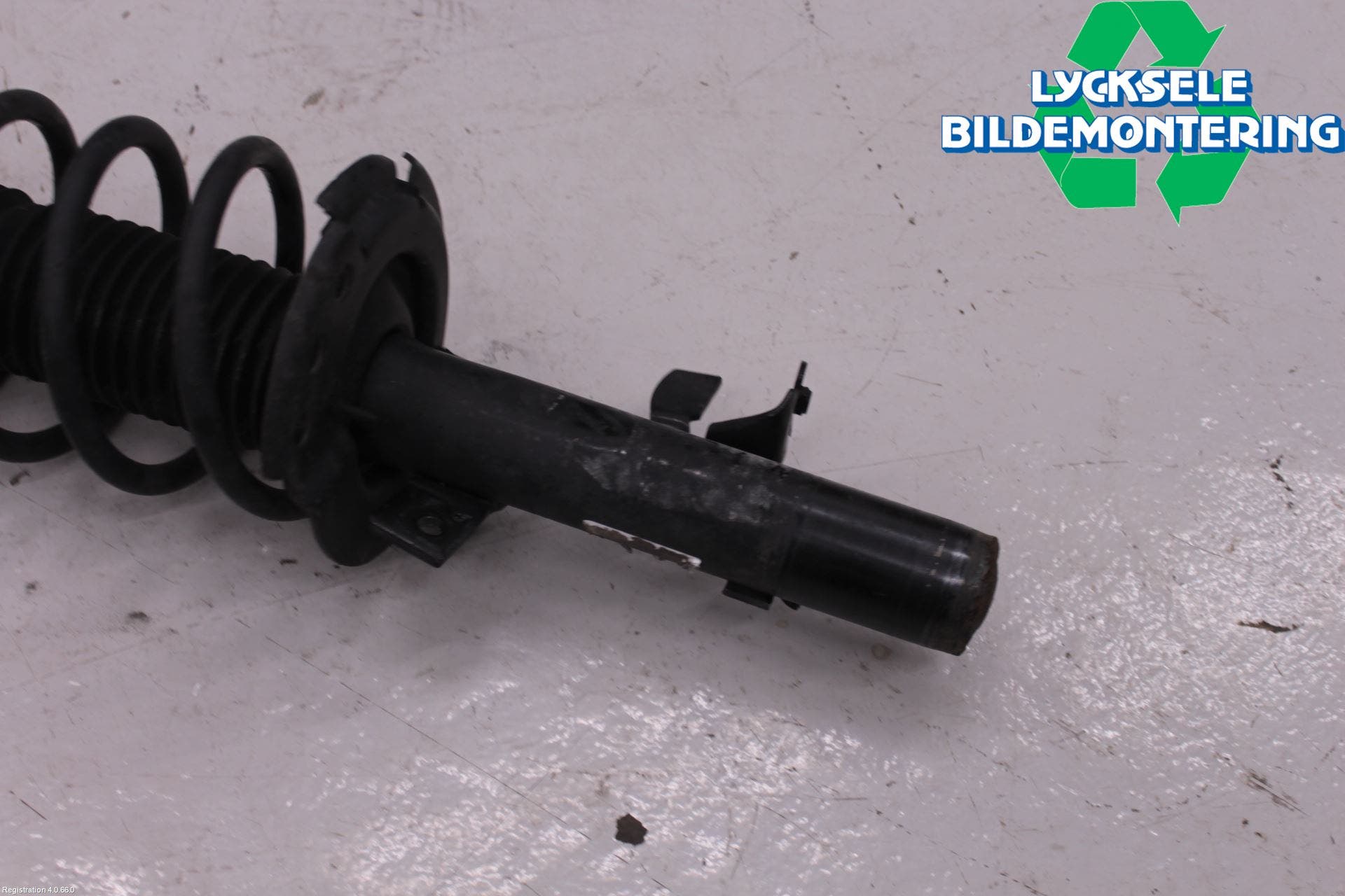 Ford FOCUS 15-18 Fjäderben Fram Höger