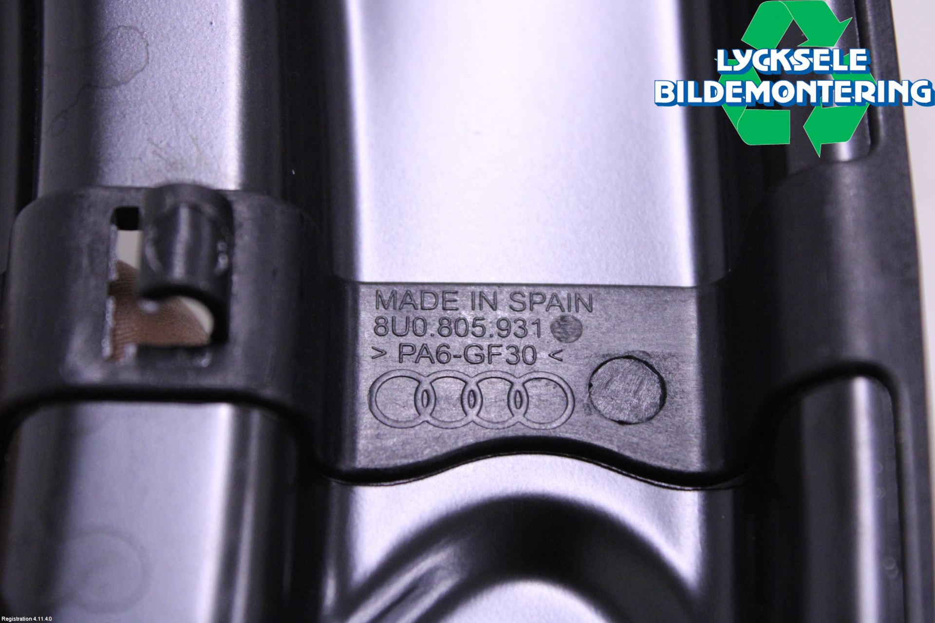 Audi Q3 8U 12-18 Frontplåt