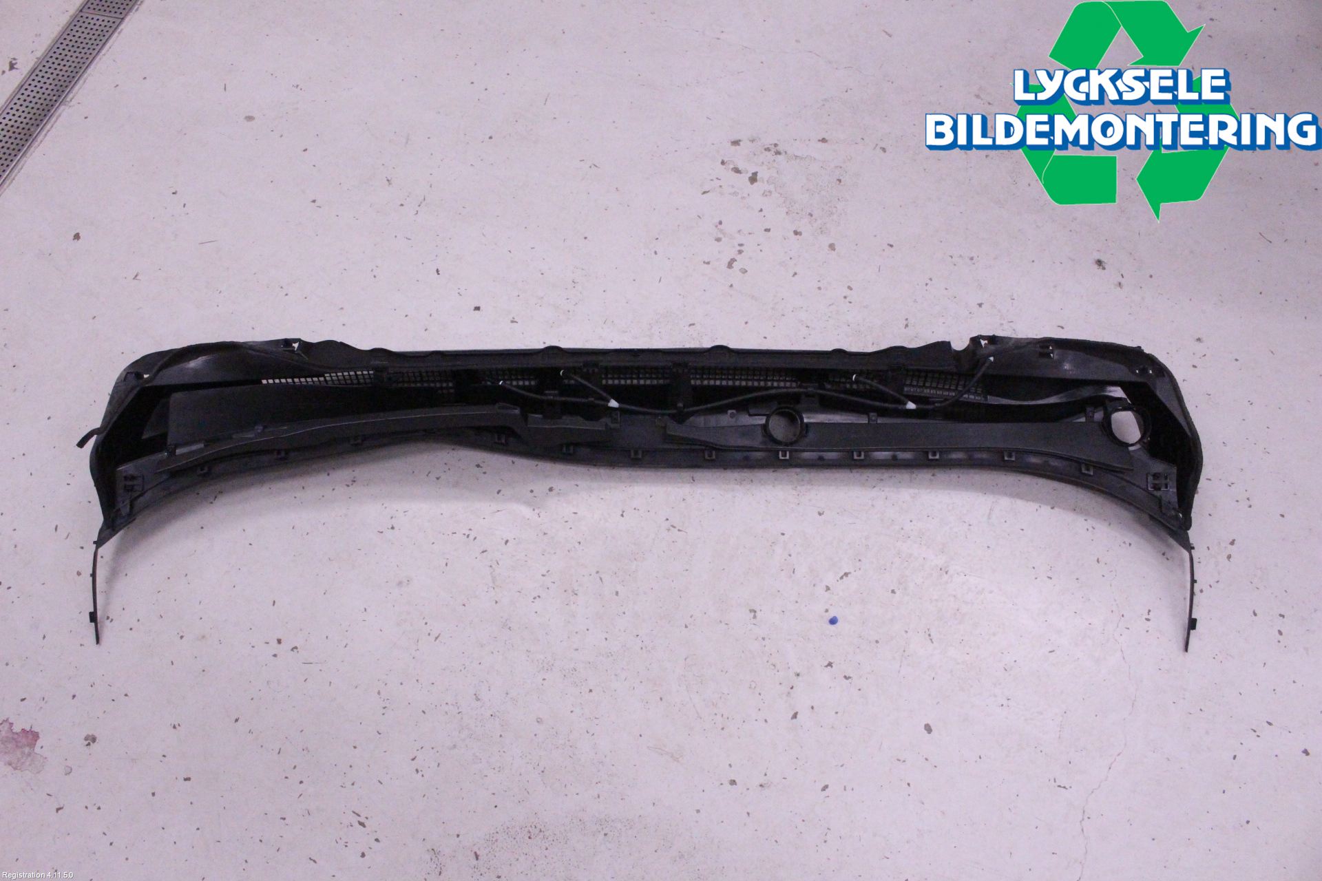 Subaru OUTBACK 21- Täckplast Front