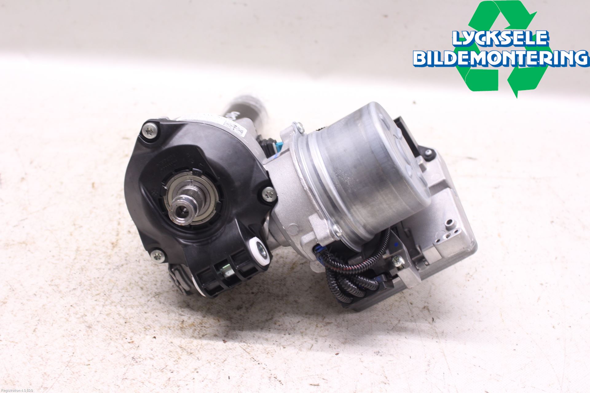Seat IBIZA V 17-20 Rattaxelagg Med Inb Servo