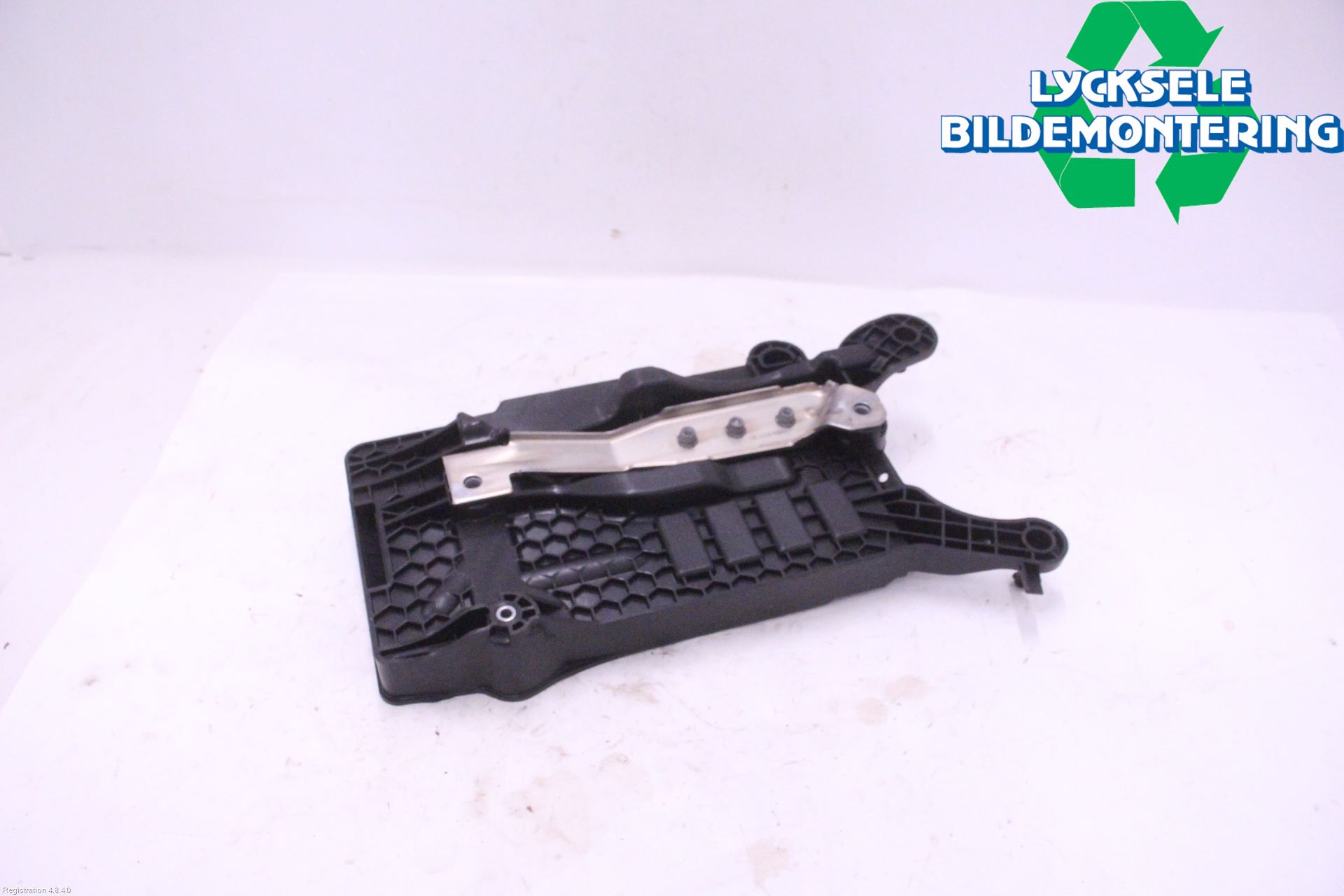 Skoda KAMIQ 20- Batterilåda-Fäste-Hållare