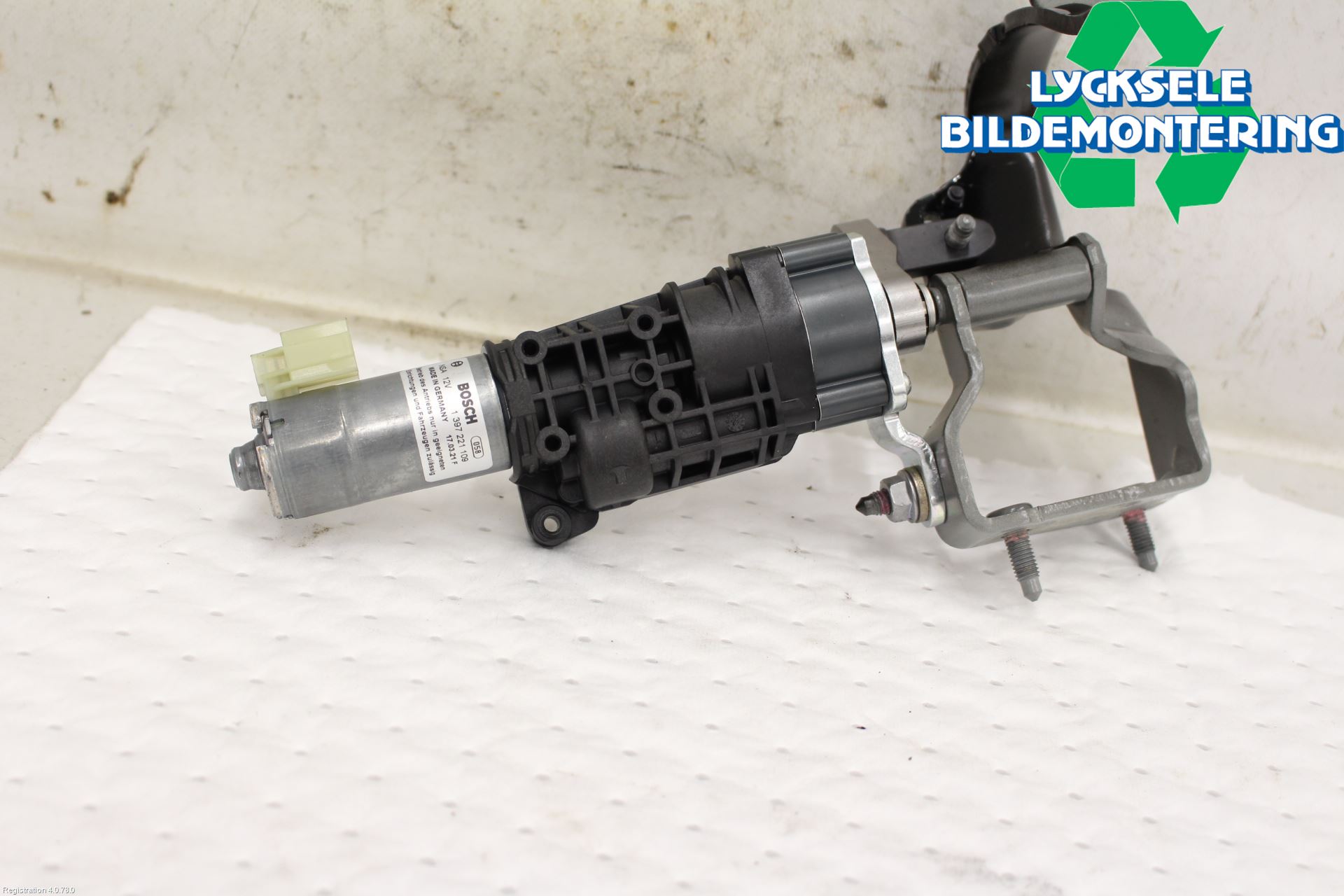 Audi A6 F2/C8 19- Bakluckeöppnare Automatisk