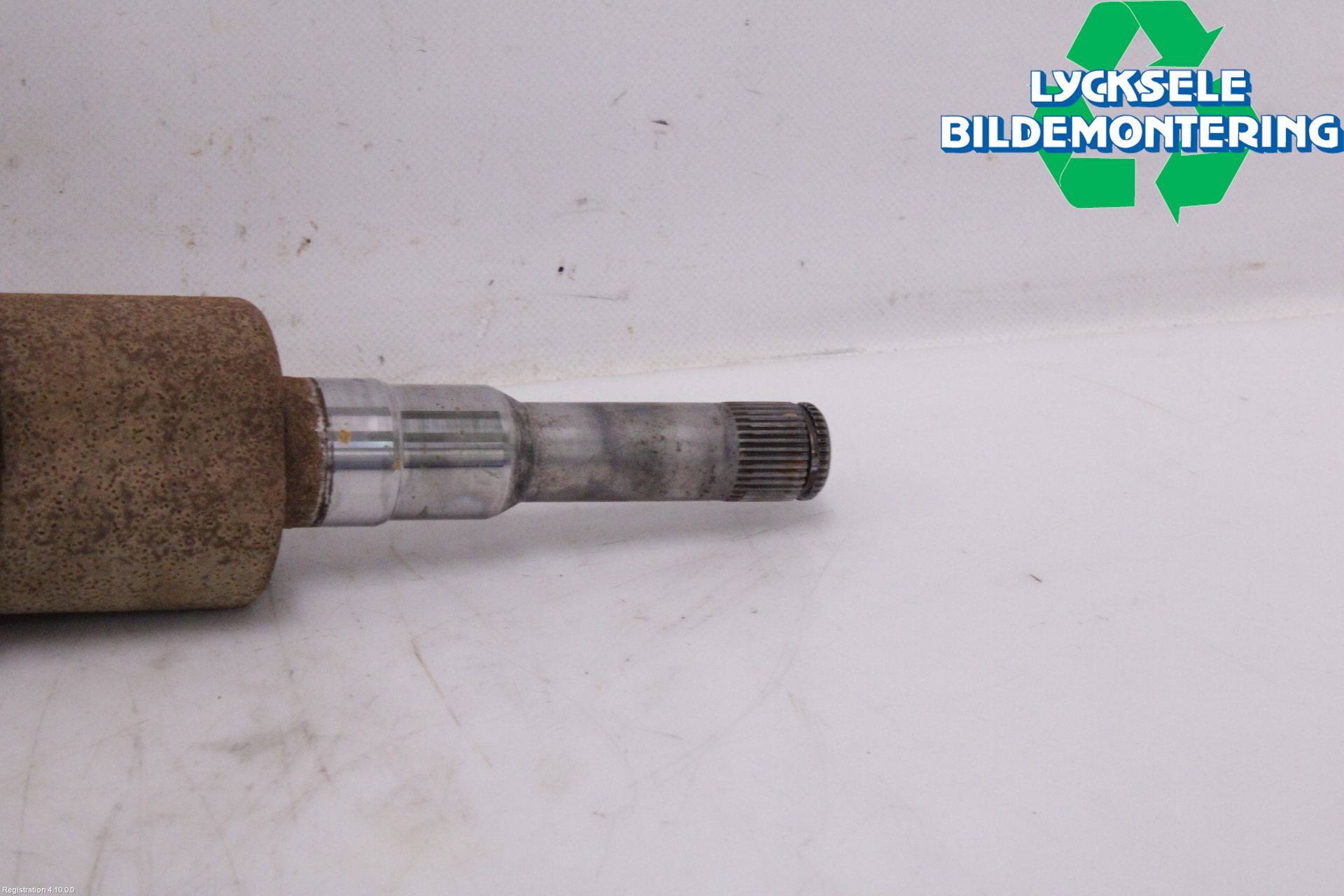 Ford TRANSIT/TOURNEO CONNECT 13-22 Drivaxel Fram Vänster