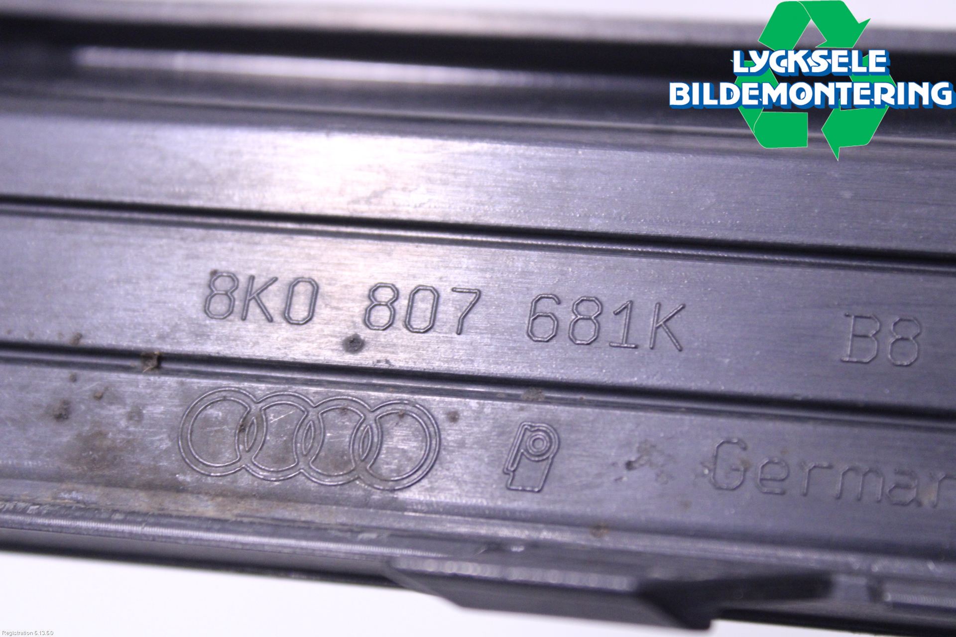 Audi A4 12-15 Dimljussarg Fram
