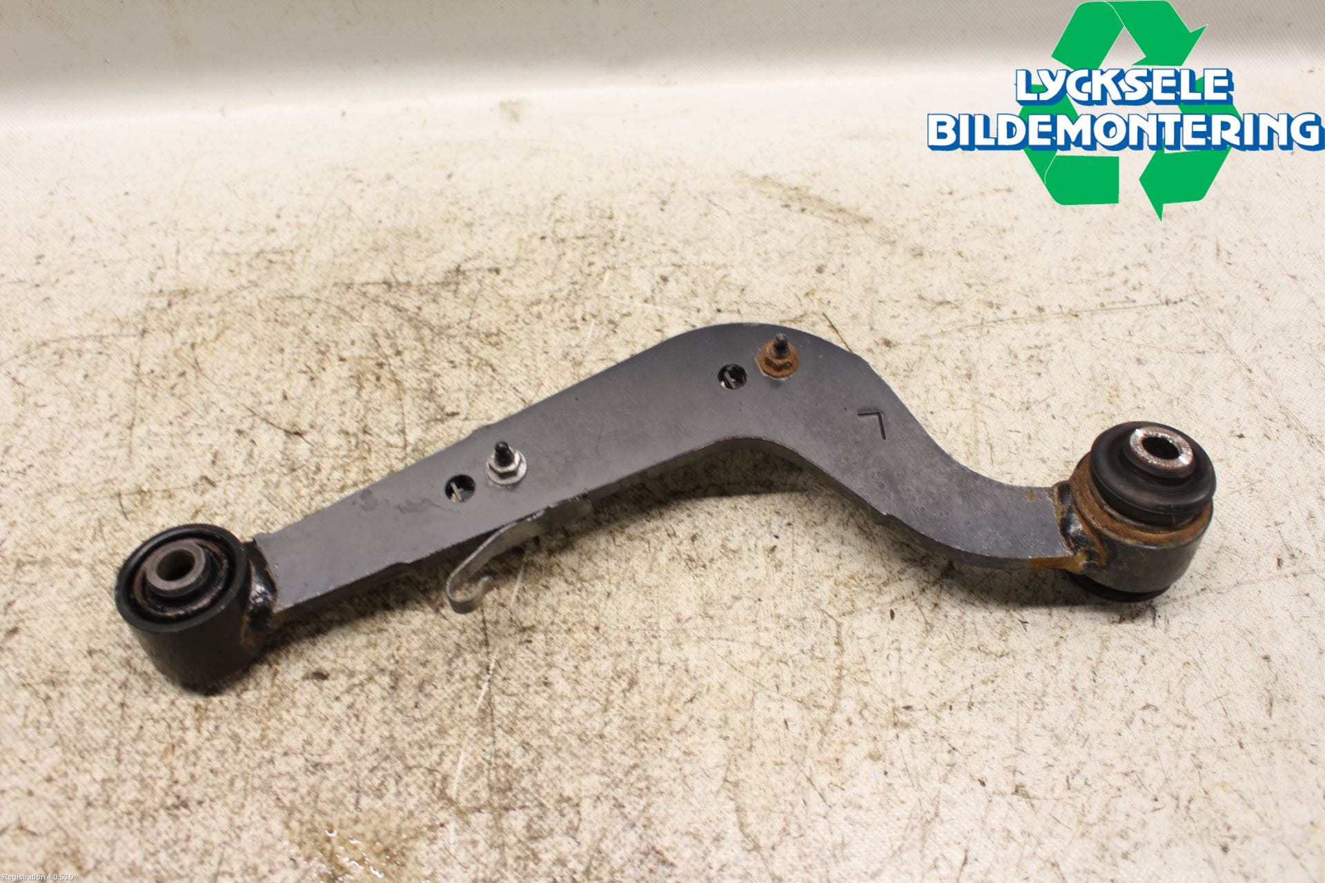 Toyota RAV4 13-18 Bärarm Bak Vänster