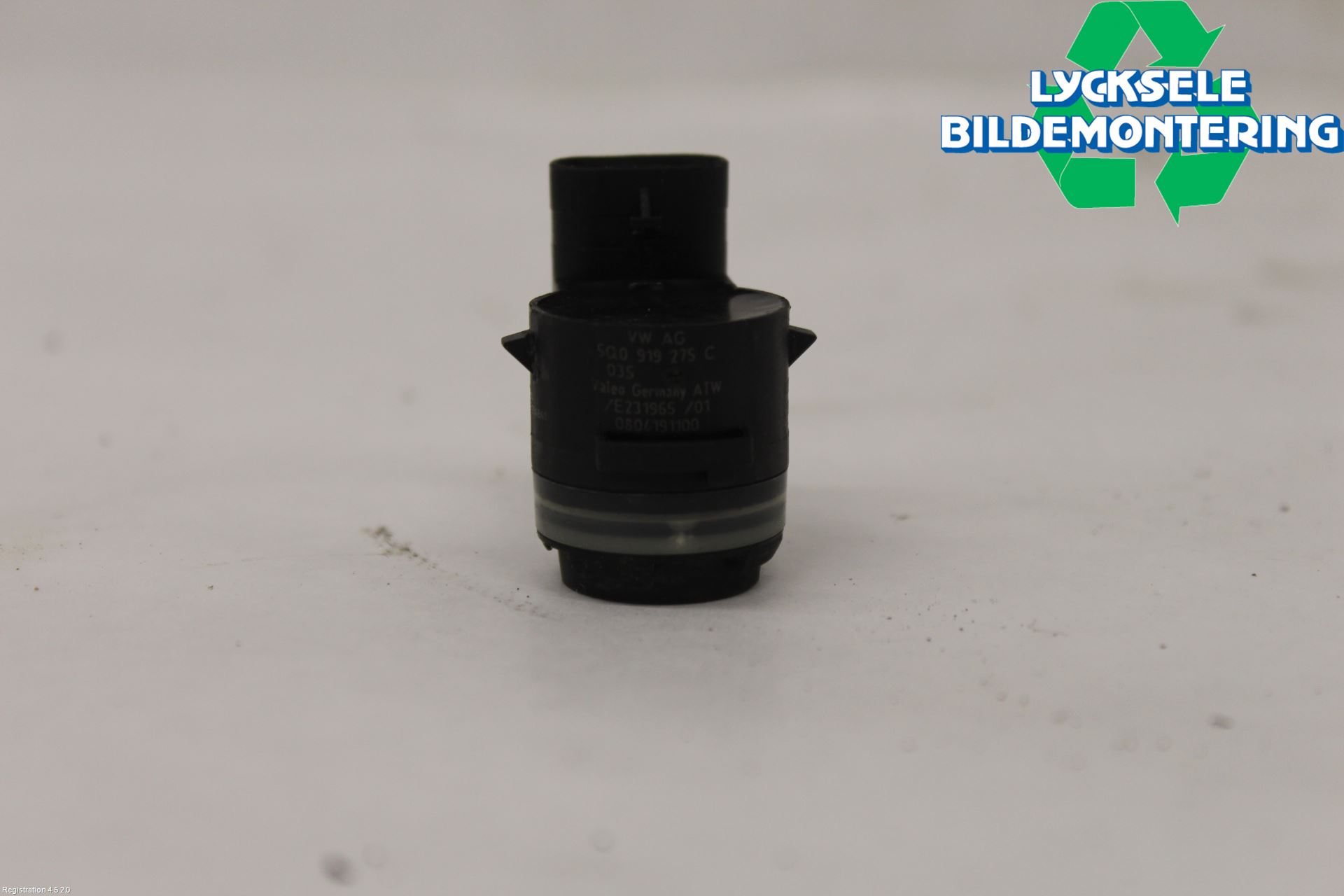 Audi A6 F2/C8 19- Parkeringshjälp Frontsensor