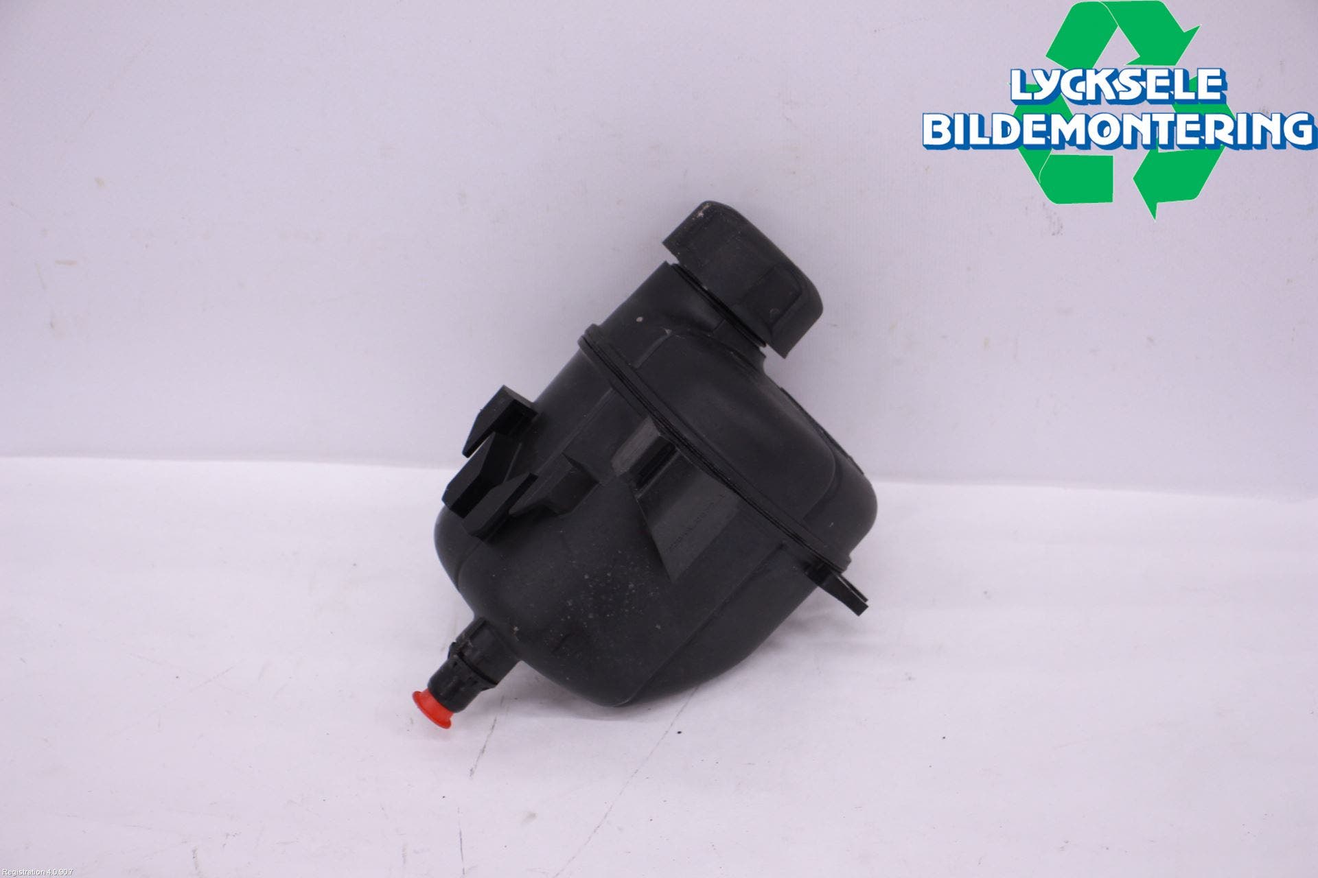 BMW 5 G30/G31/F90 17-23 Expansionstank