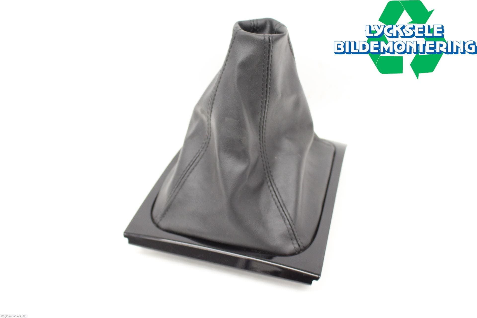 Mitsubishi L200 16-23 Växelspaksdamask