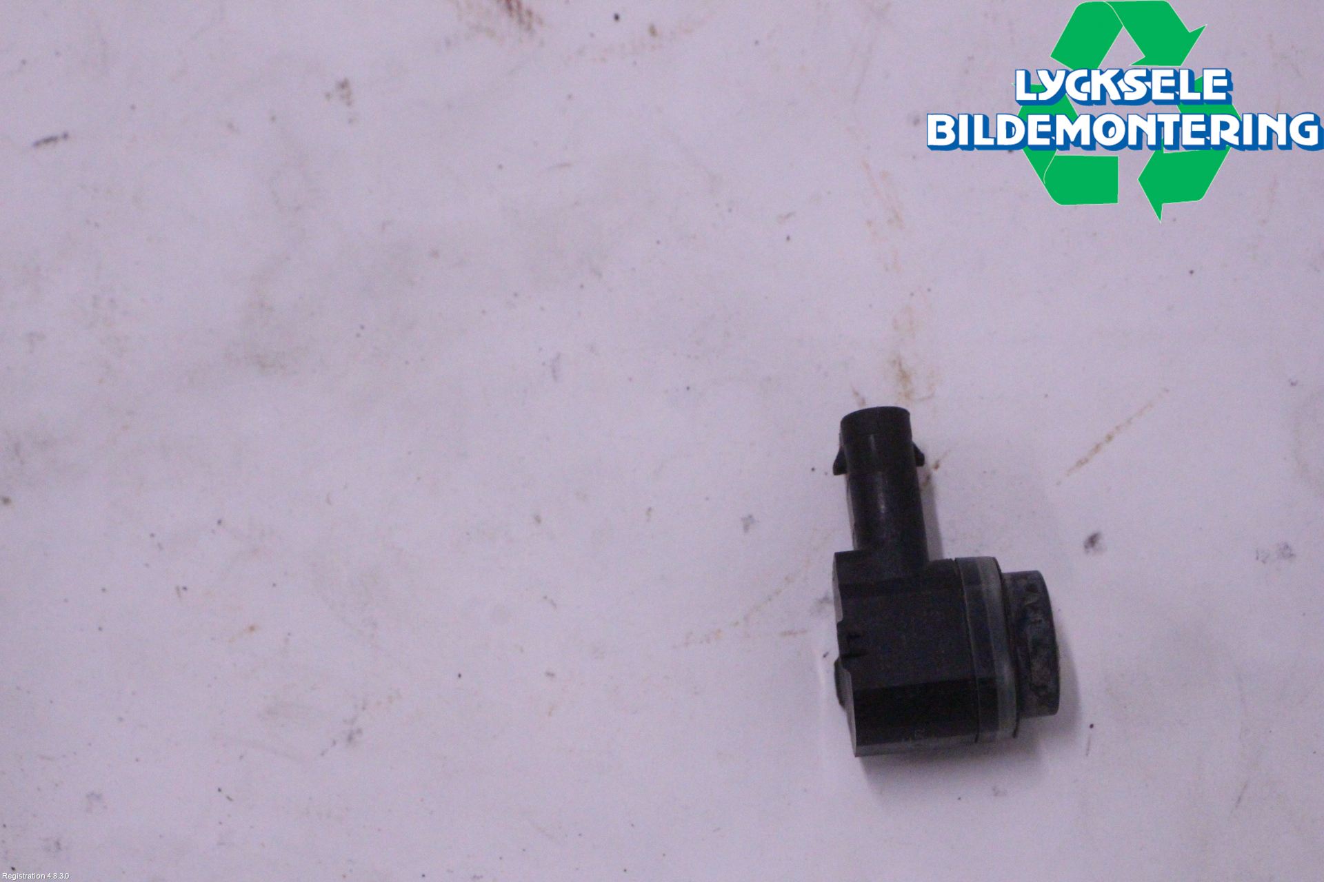 Skoda SUPERB 09-15 Parkeringshjälp Frontsensor