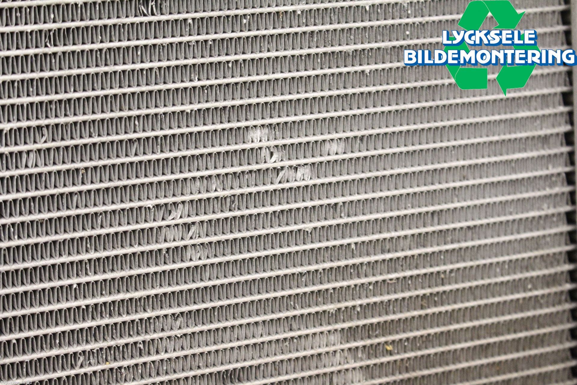 Suzuki VITARA 15- Kylare Aut