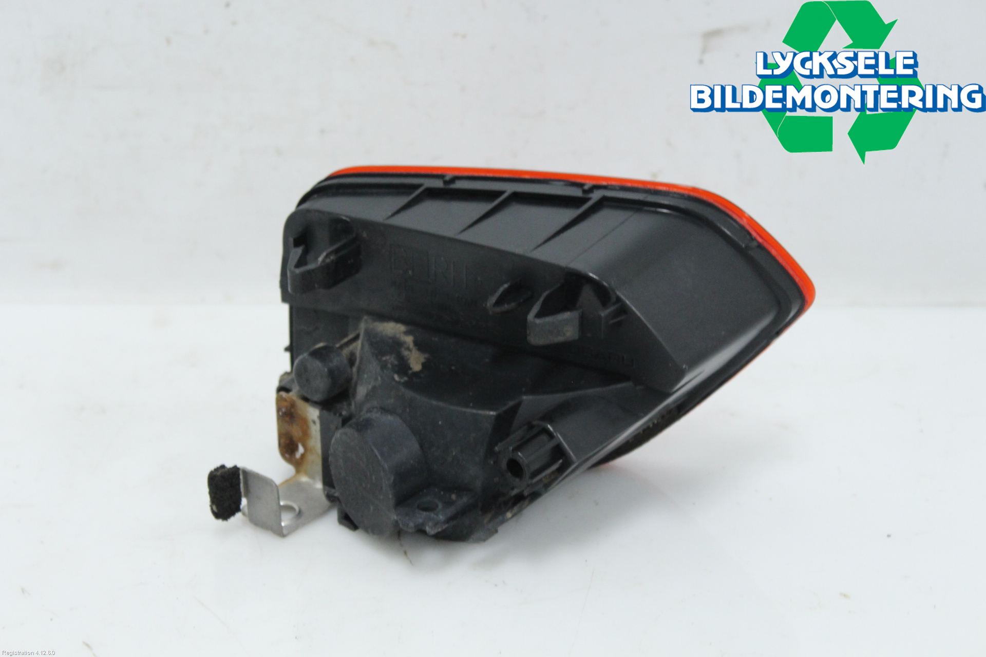 Subaru OUTBACK 15-20 Dimljus/Reflex Bak