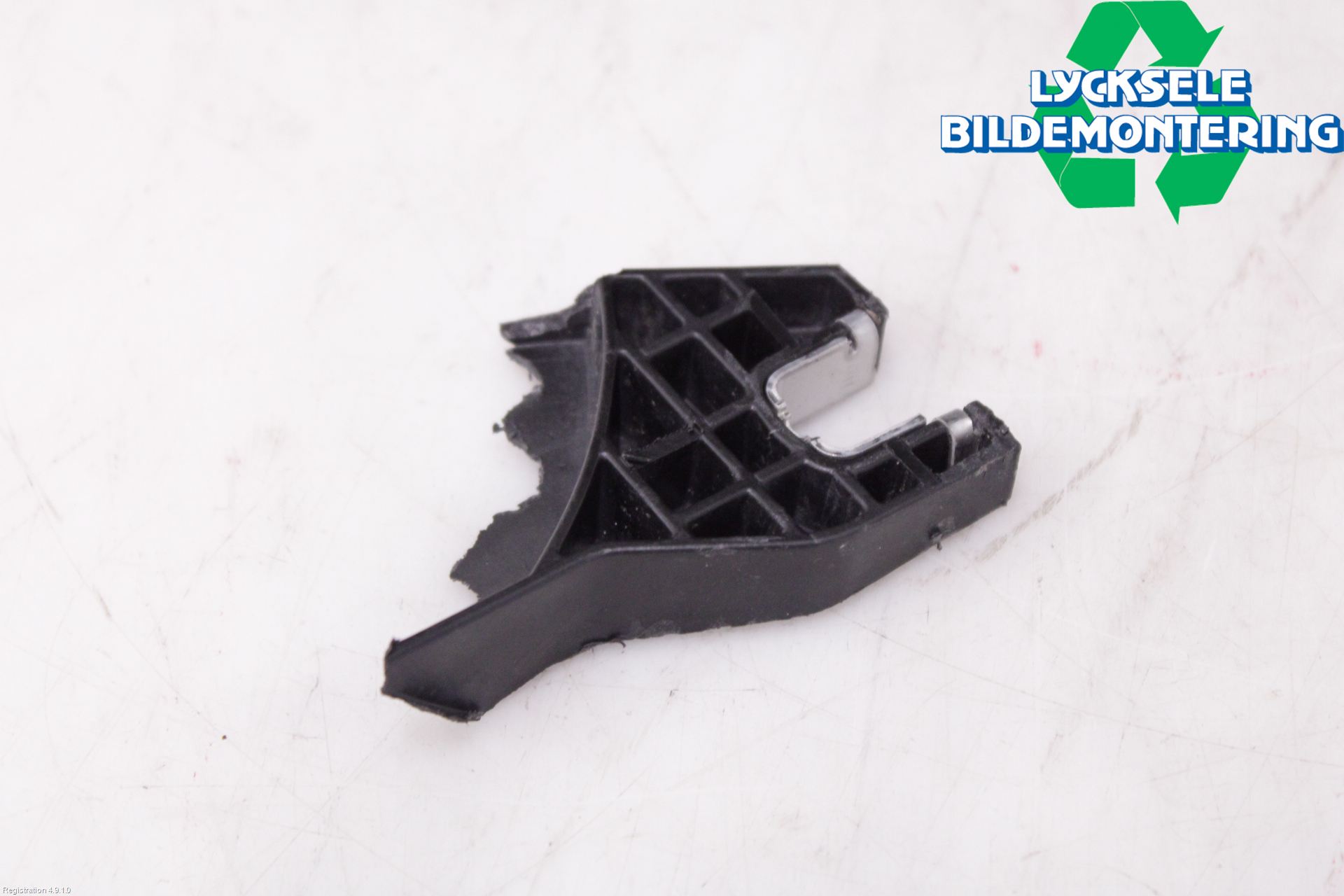 Audi A6 ALLROAD 12-18 Strålkastare Vänster