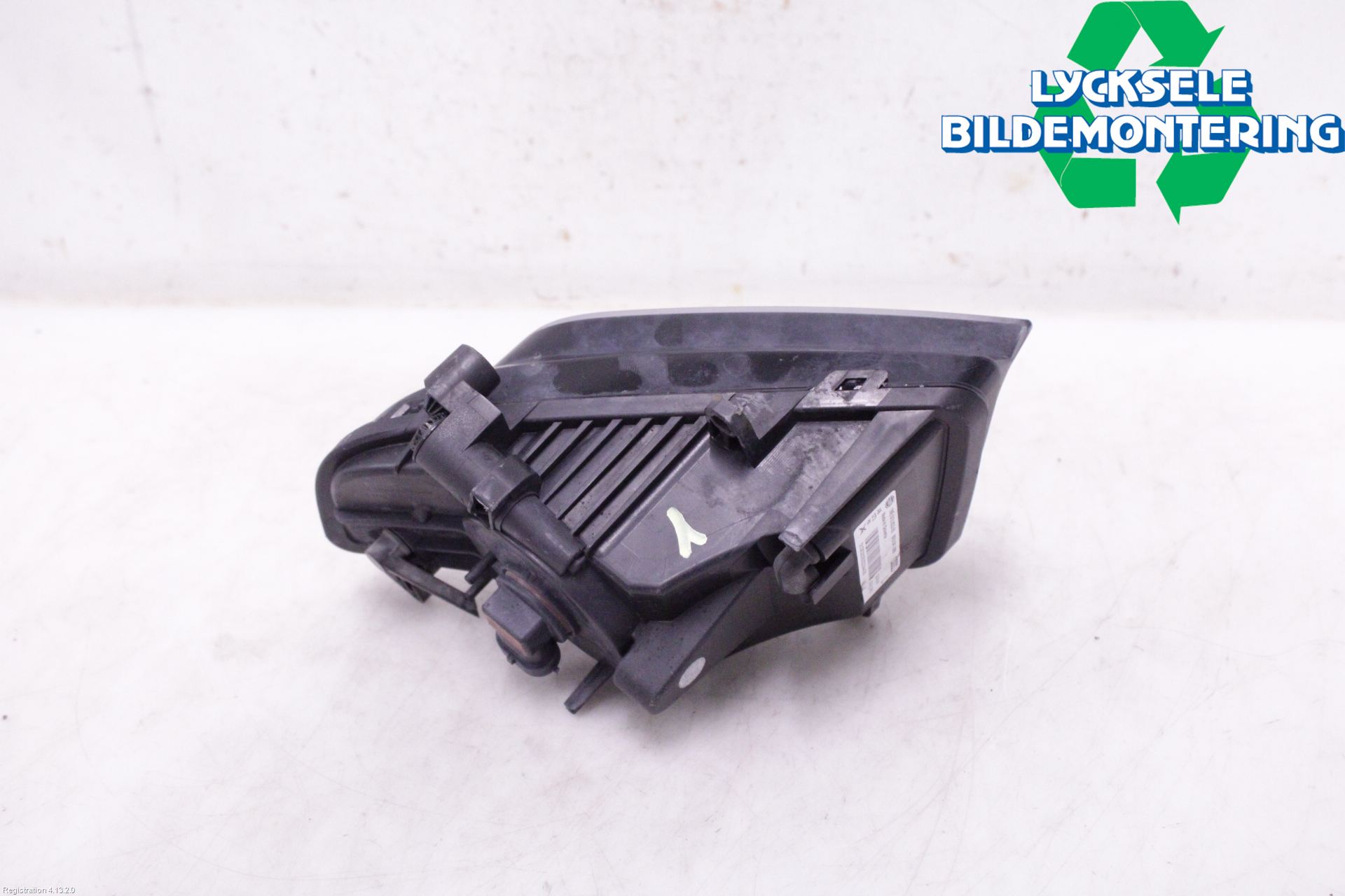 Audi A4 12-15 Dimljus-Varselljus Fram