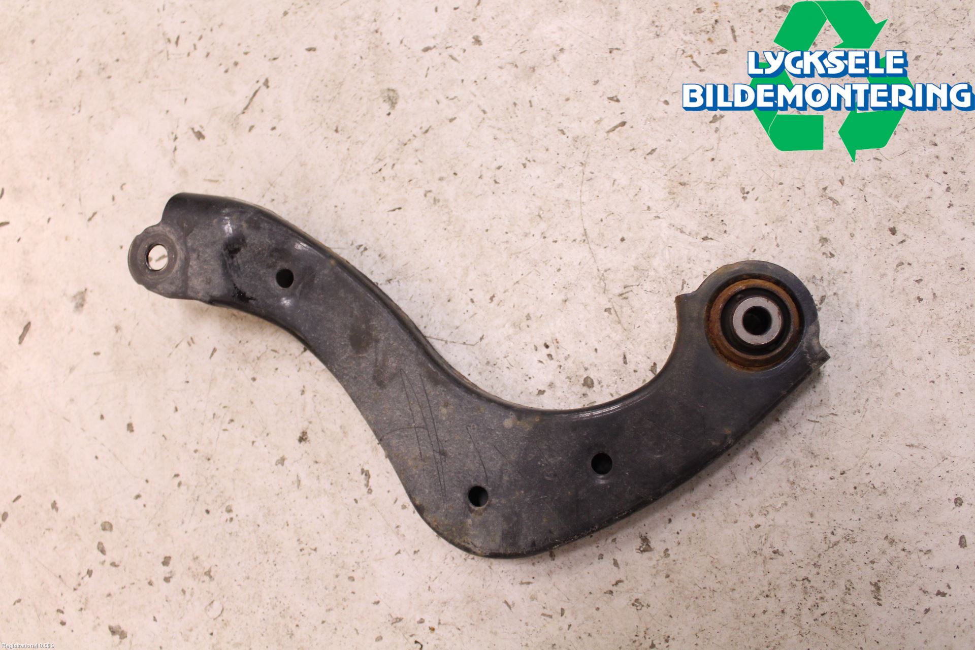 Toyota C-HR 16-23 Bärarm Bak Höger