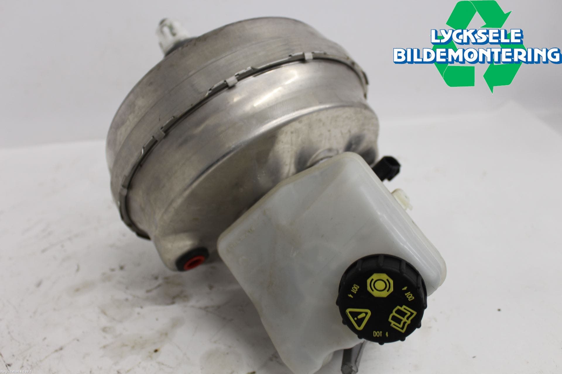 Volvo V90 CROSS COUNTRY 17->> Bromsservo