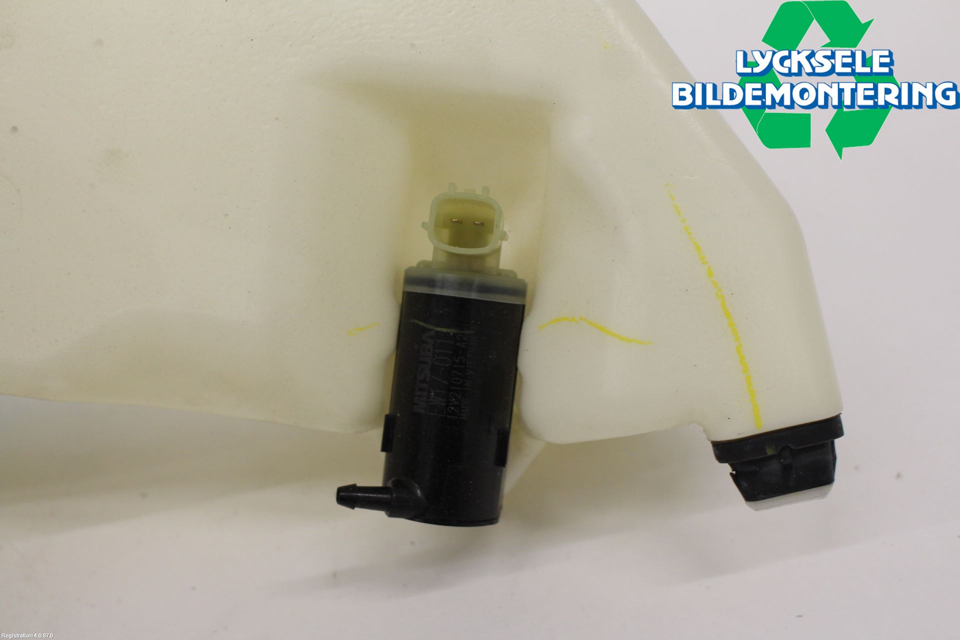 Isuzu D-MAX Spolartank Vindruta