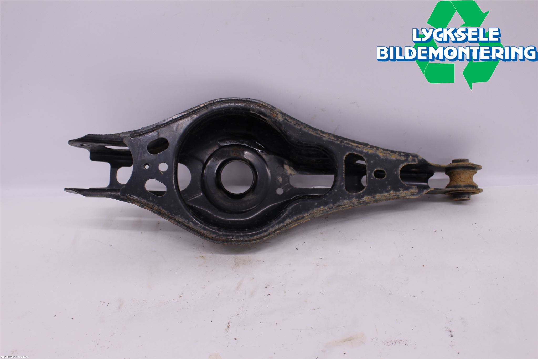 Toyota RAV4 19- Bärarm Bak Höger