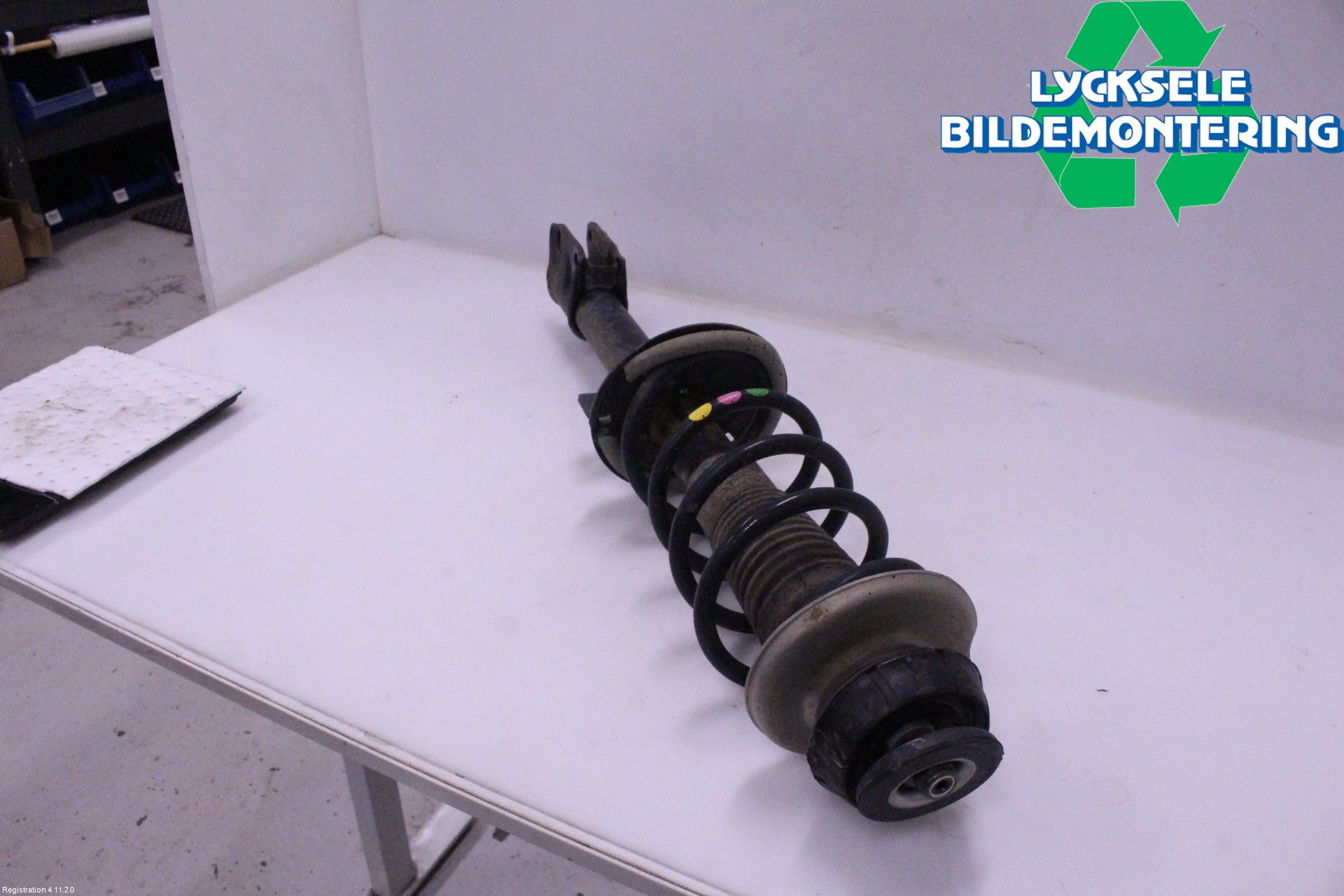 Dacia DUSTER 18-24 Fjäderben Fram Vänster