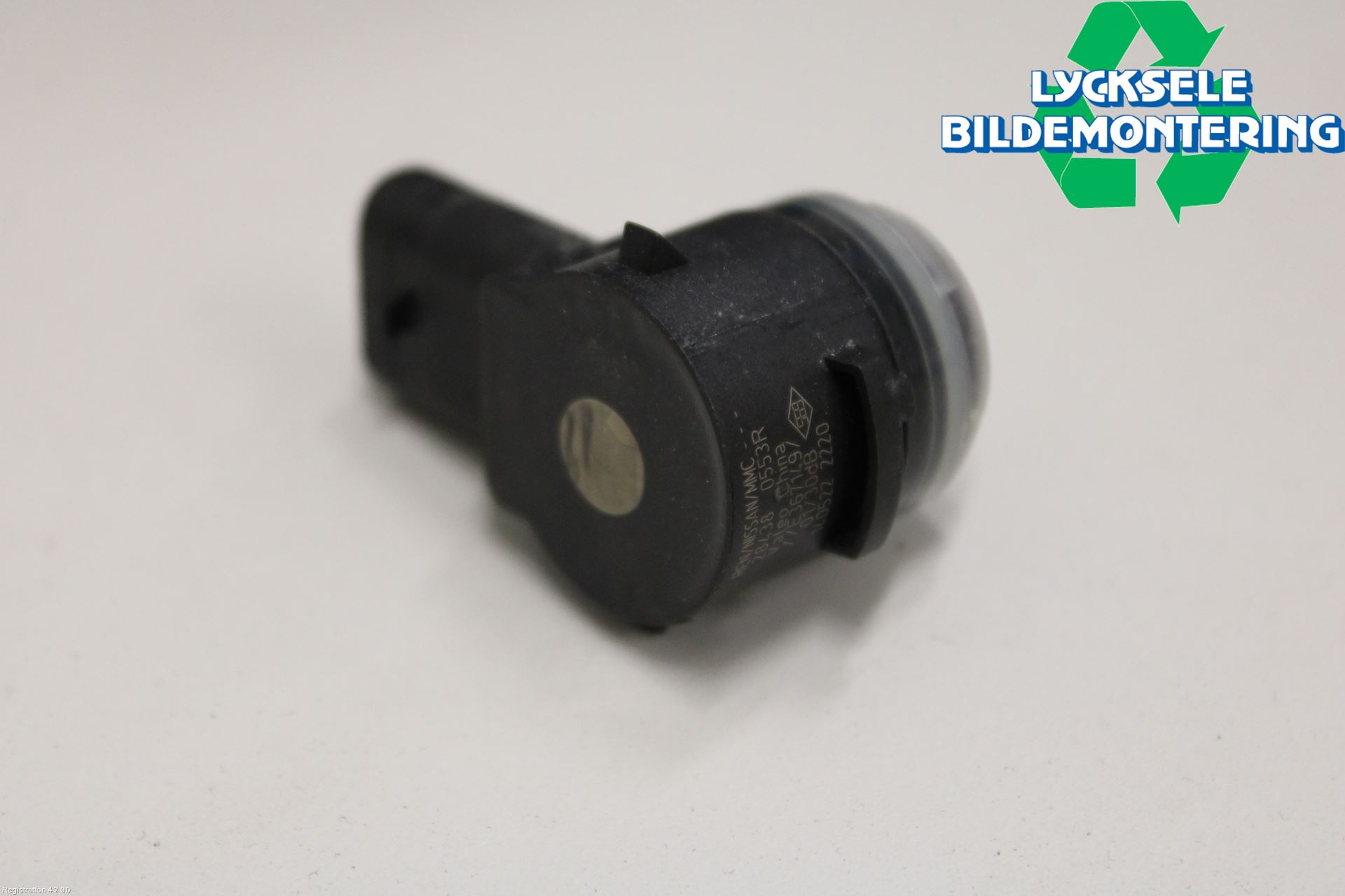 Nissan X-TRAIL T33 22- Parkeringshjälp Frontsensor