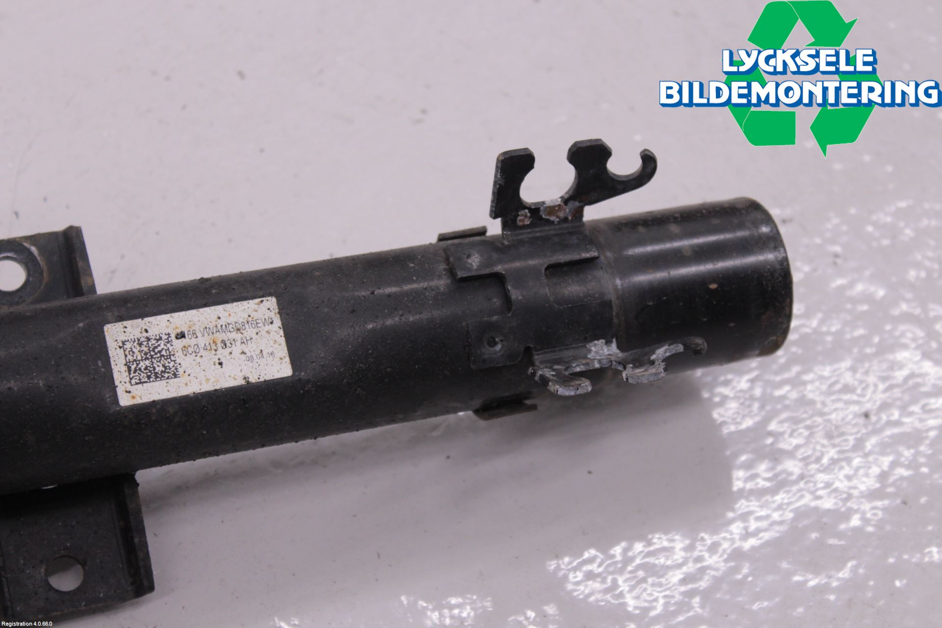 Volkswagen VW POLO 10-17 Fjäderben Fram Höger
