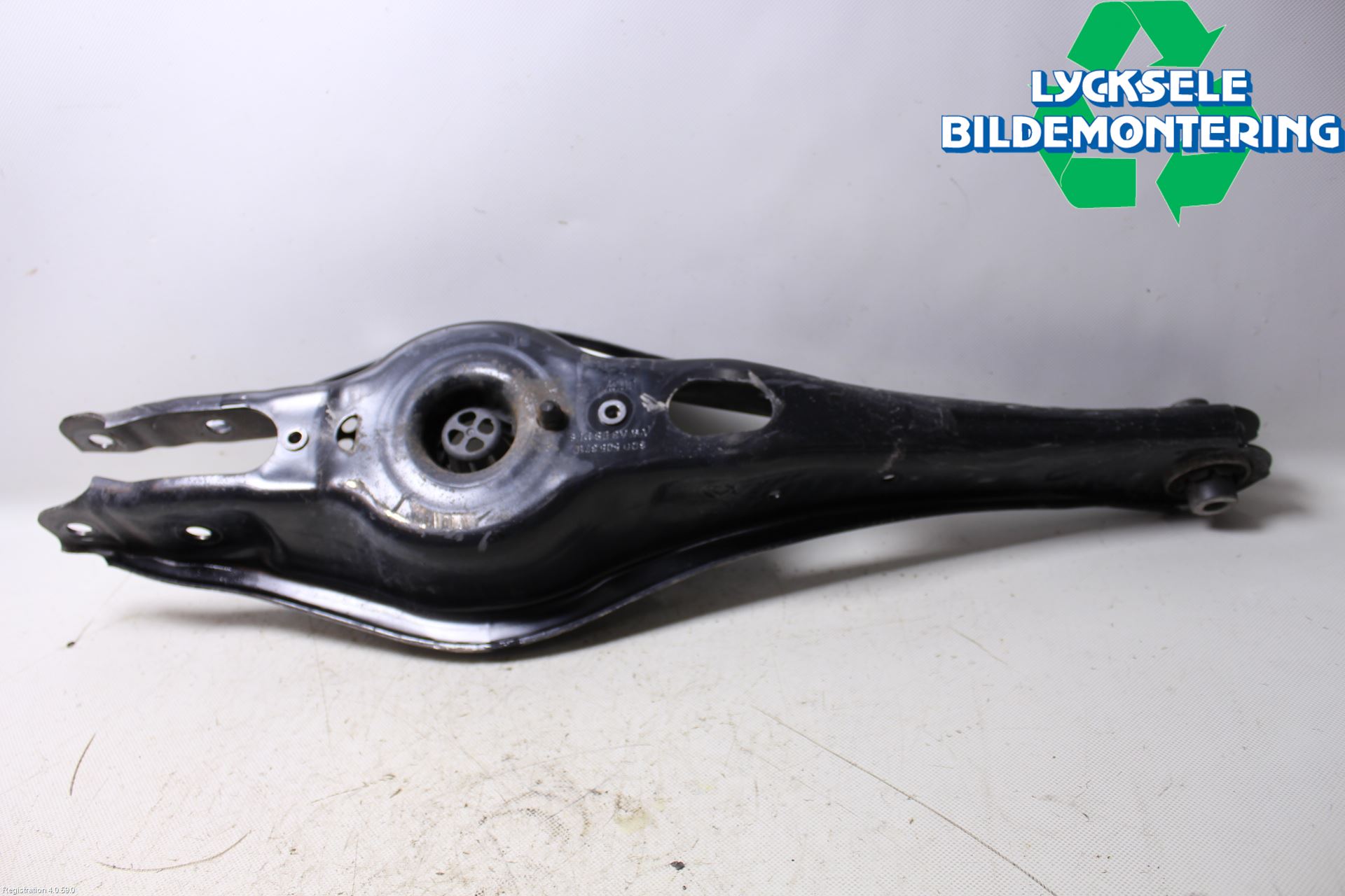 Volkswagen VW TIGUAN 16-24 Bärarm Bak Höger