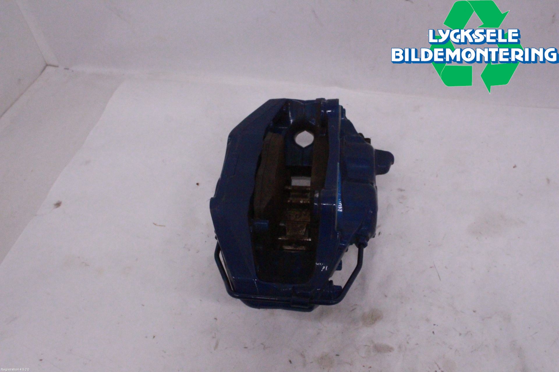 BMW 5 G30/G31/F90 17-23 Bromsok Fram Höger