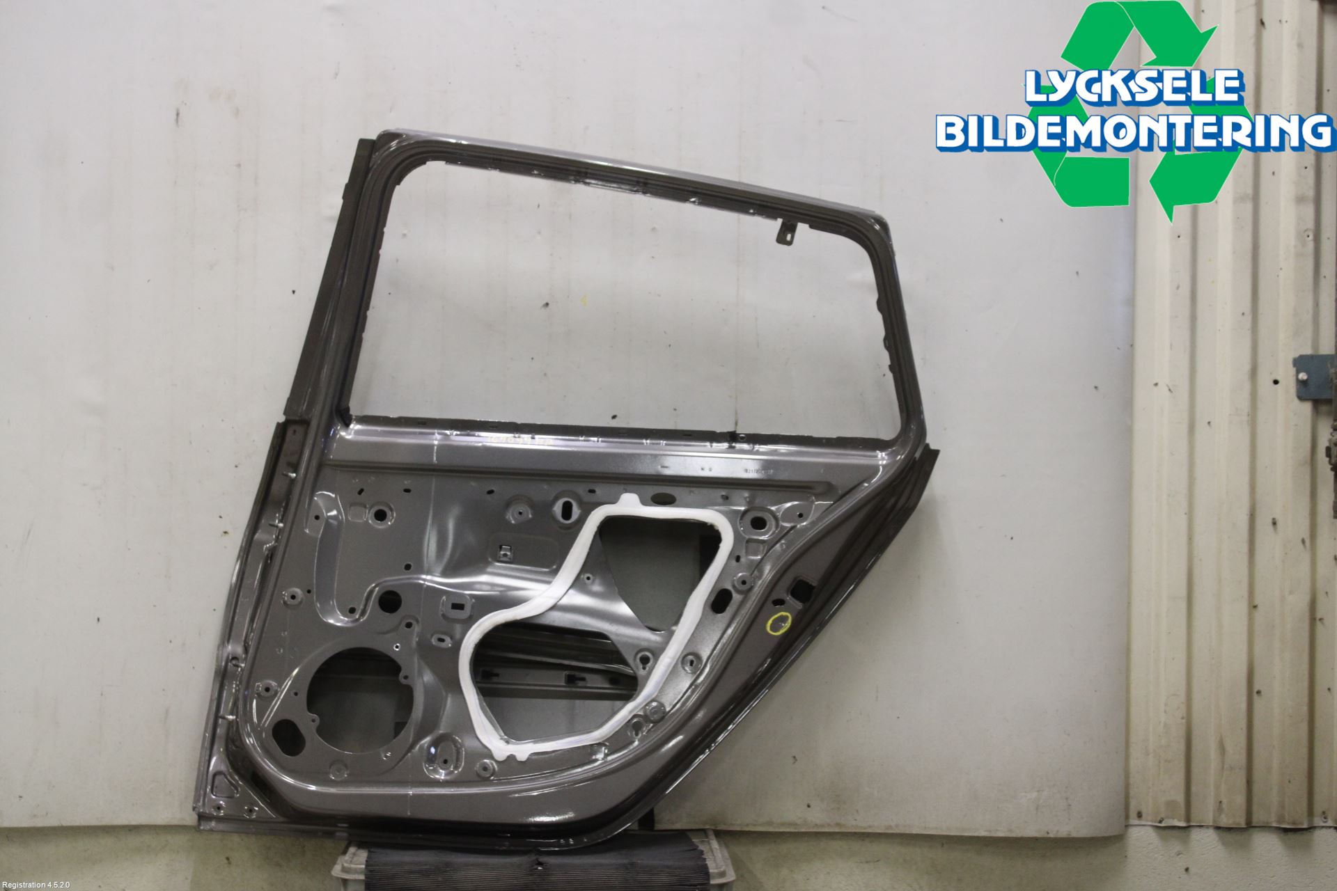 Renault LAGUNA III 08-10 Dörr Bak Höger