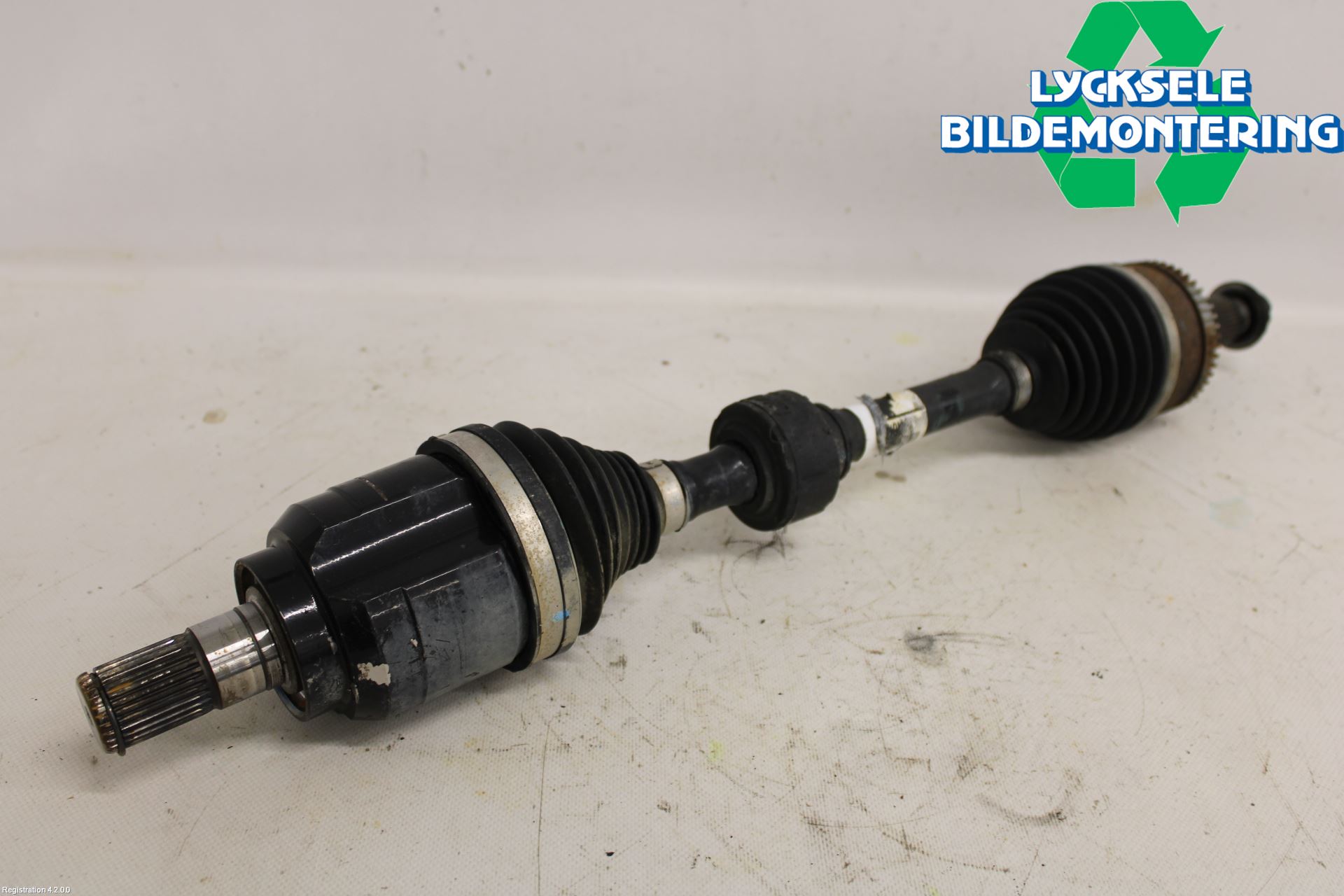 Hyundai ix35 Drivaxel Fram Vänster