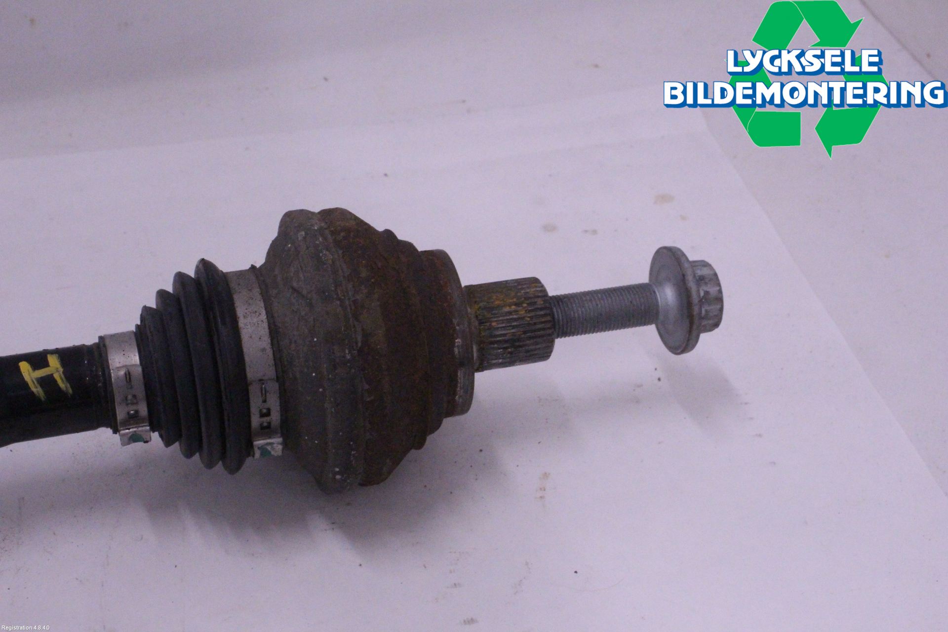 Volkswagen VW ID.4 21- Drivaxel Bak Höger
