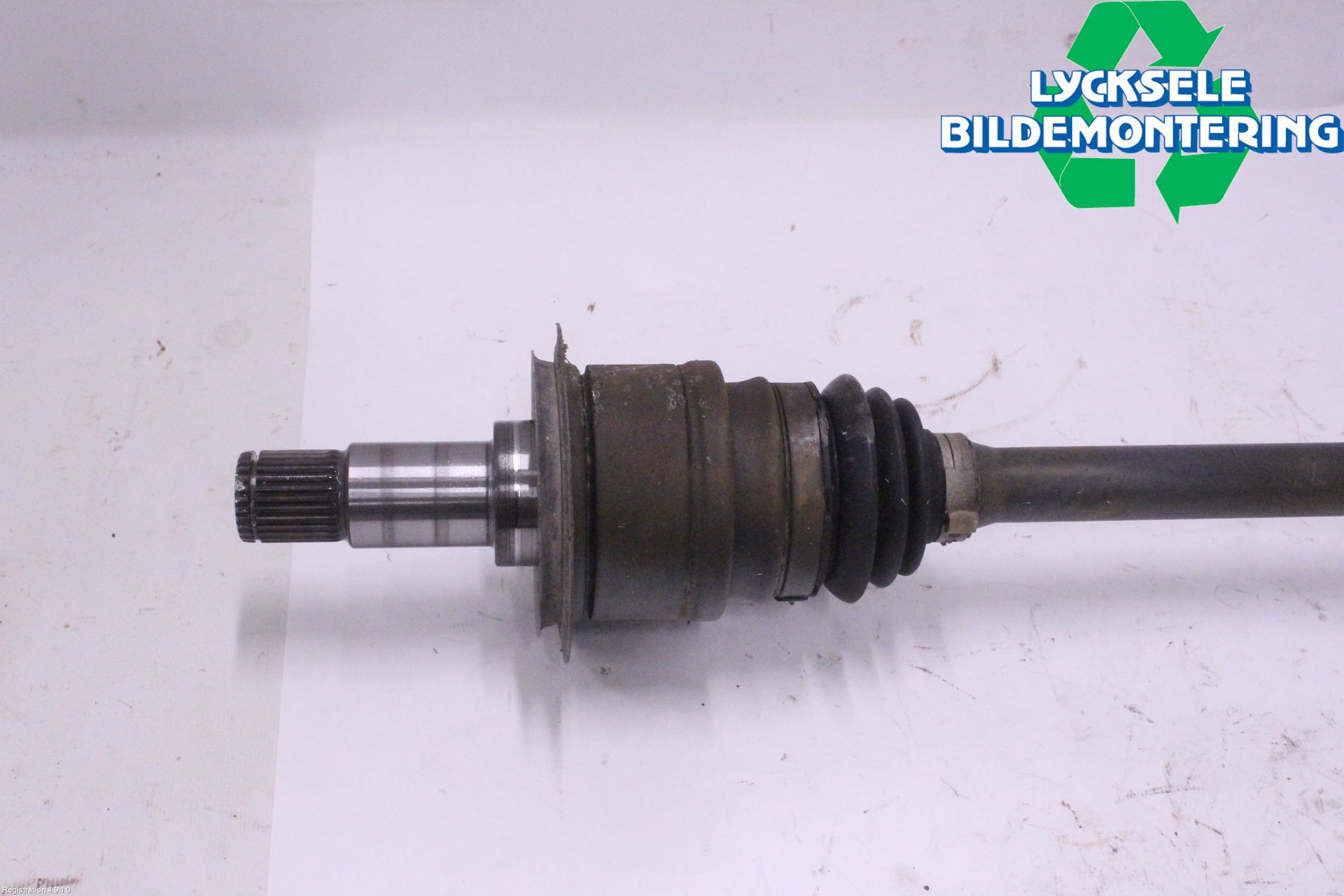 Mercedes-Benz MB C-KLASS (W205) 14-21 Drivaxel Bak Höger
