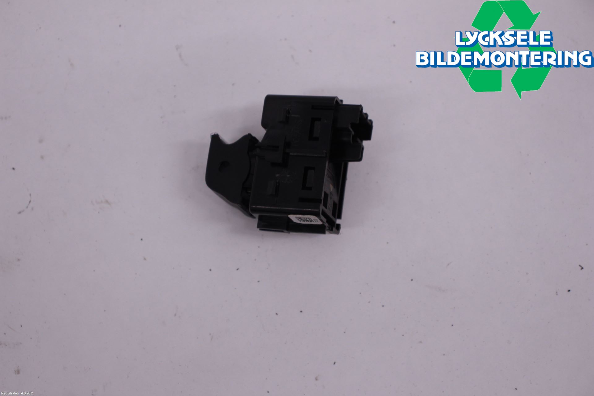 Ford KUGA/KUGA PHEZ/FHEV 20- Strömställare Elhiss
