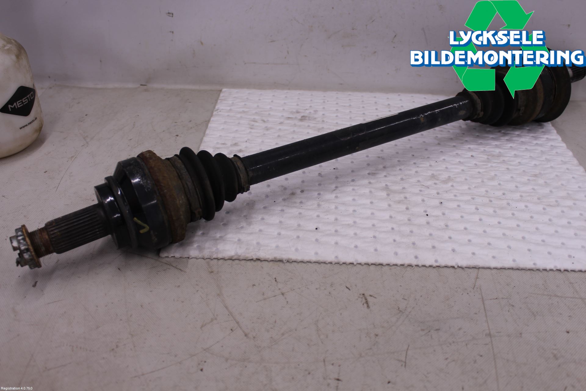BMW 5 F10/F11/F18 09-17 Drivaxel Bak Vänster