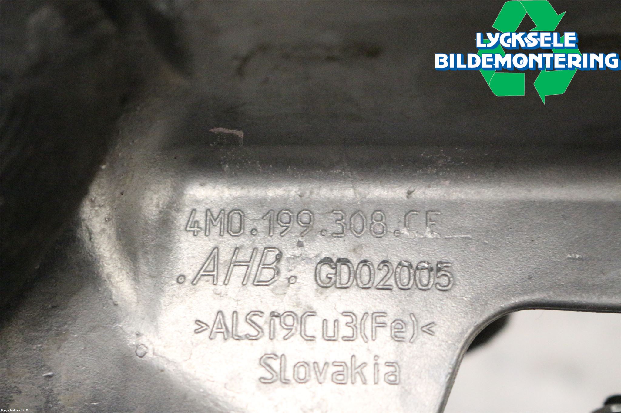 Audi A6 F2/C8 19- Motorfäste