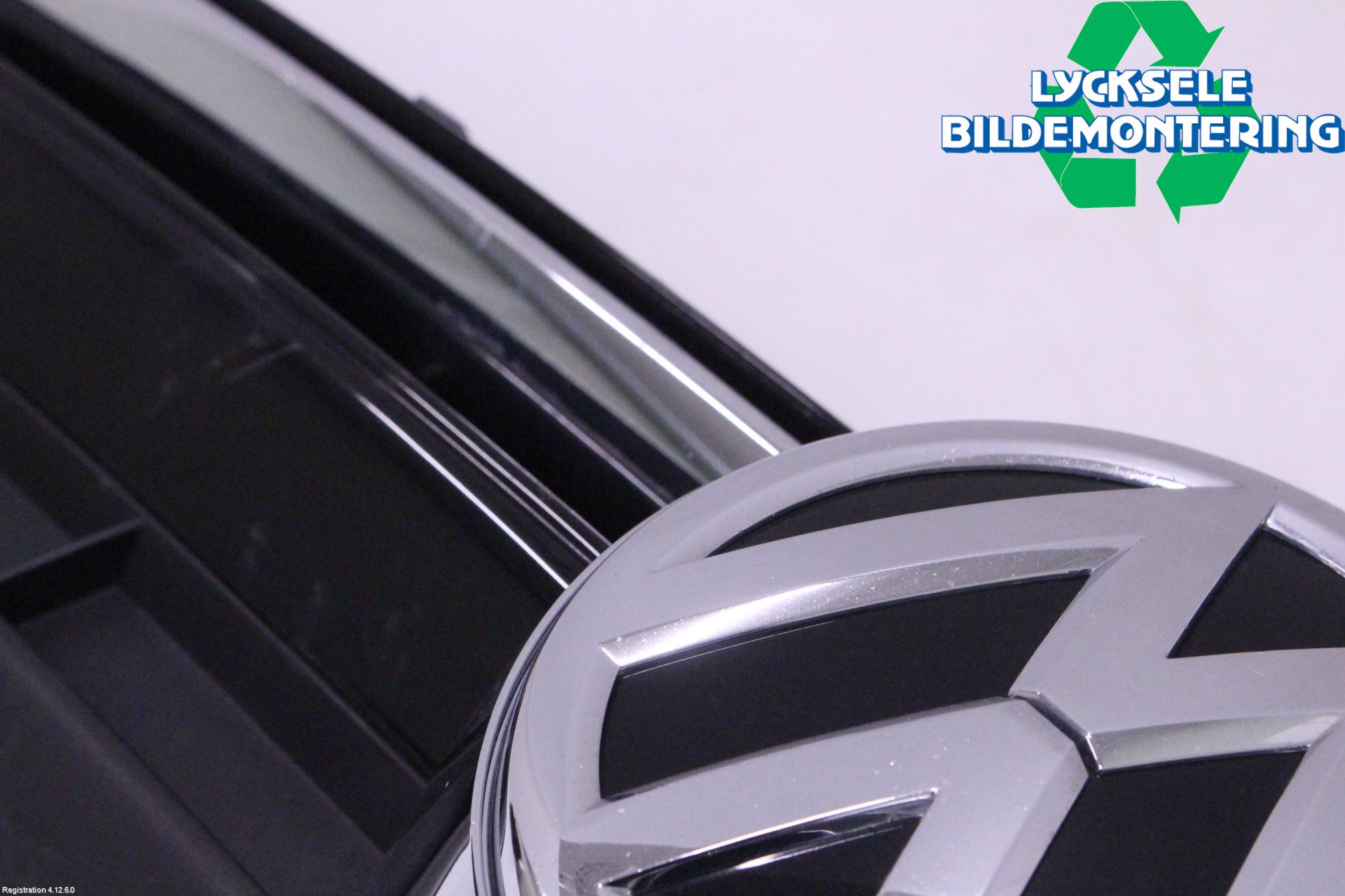 Volkswagen VW GOLF / E-GOLF VII 13-20 Grill Komp