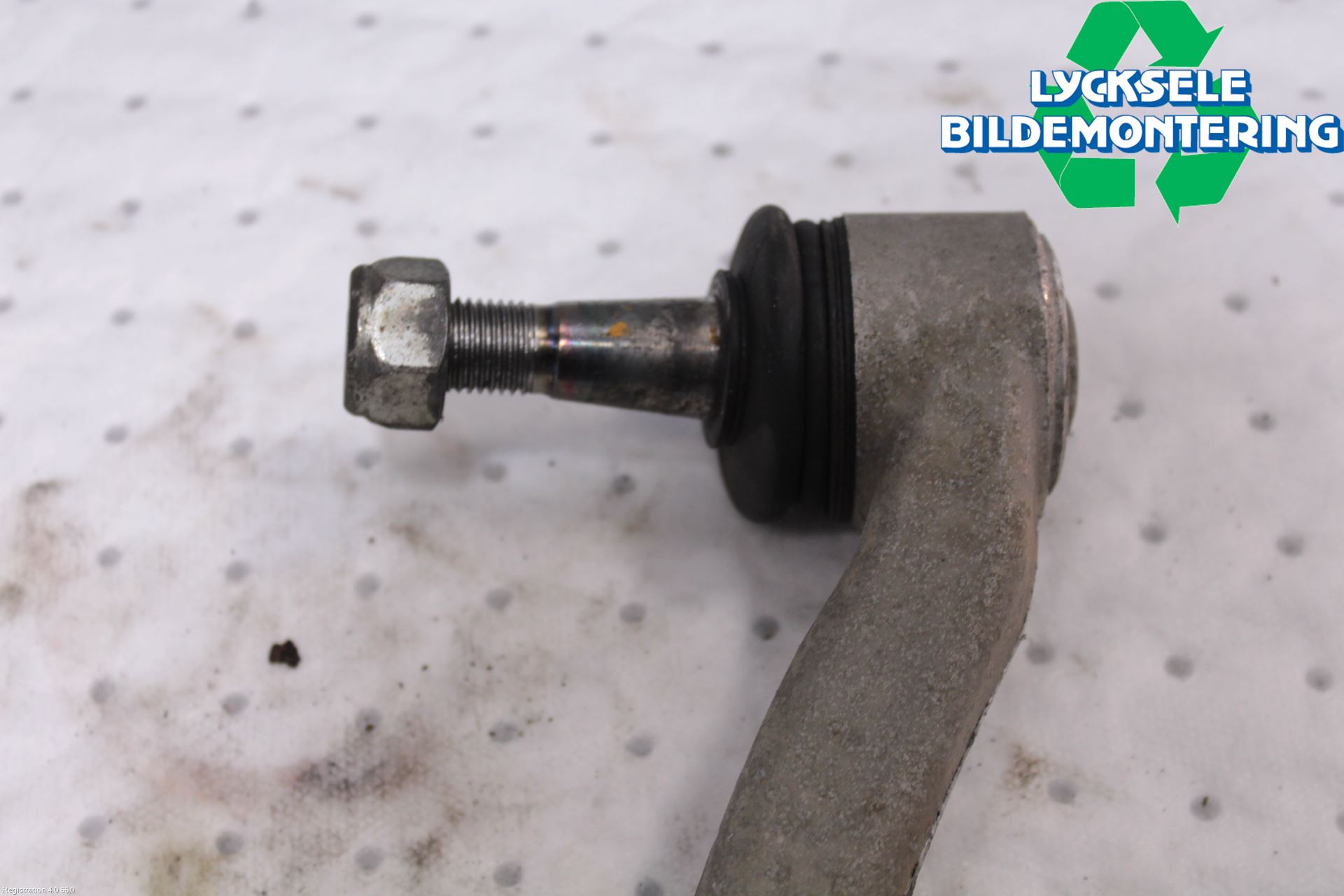 BMW 7 E38      93-01 Bärarm Fram Undre Vä