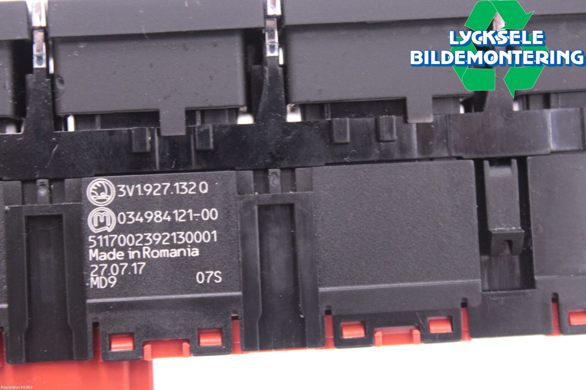 Skoda SUPERB 16-24 Strömställare Baklucka