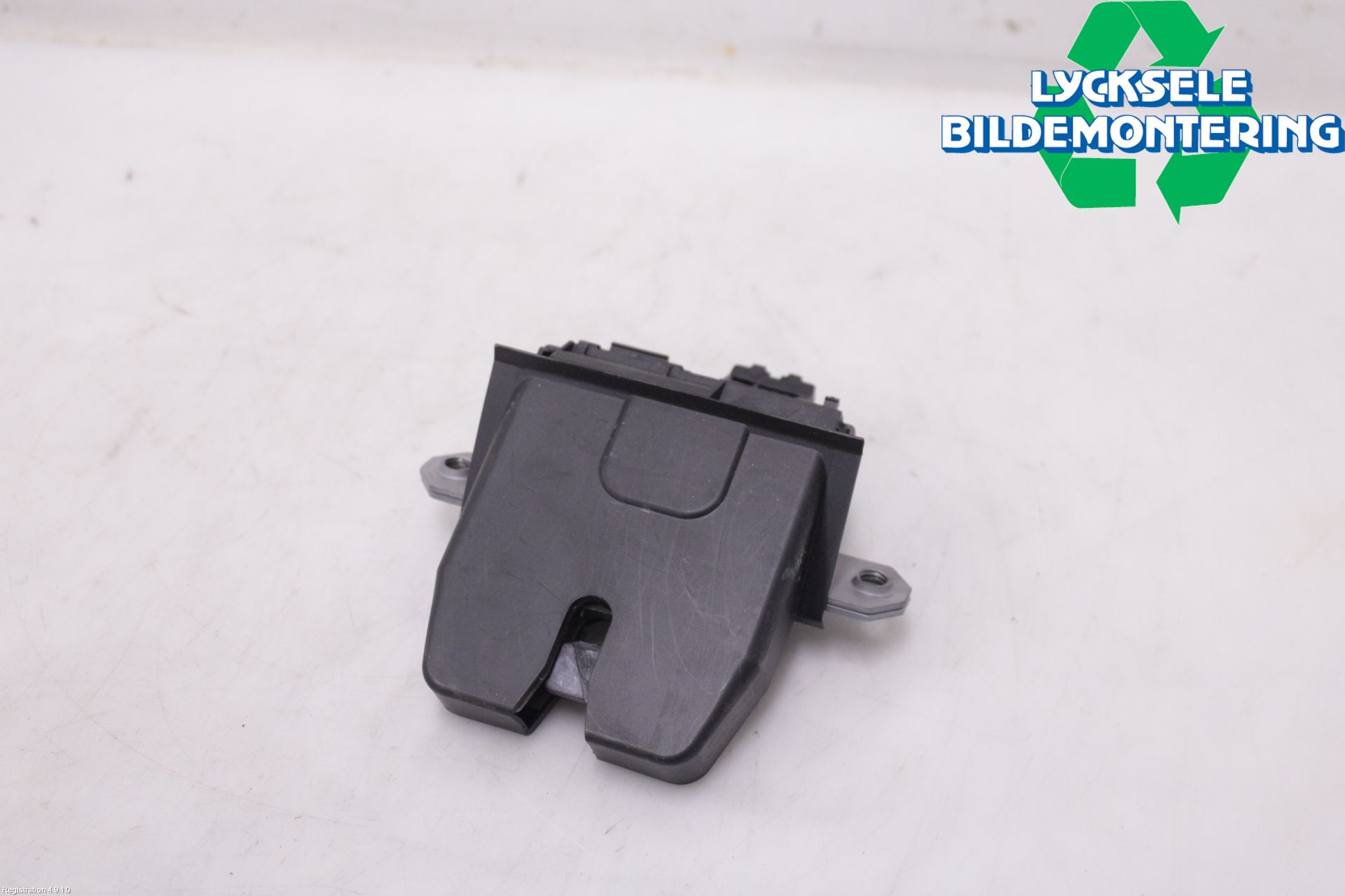 Ford FOCUS 15-18 Låskista Baklucka