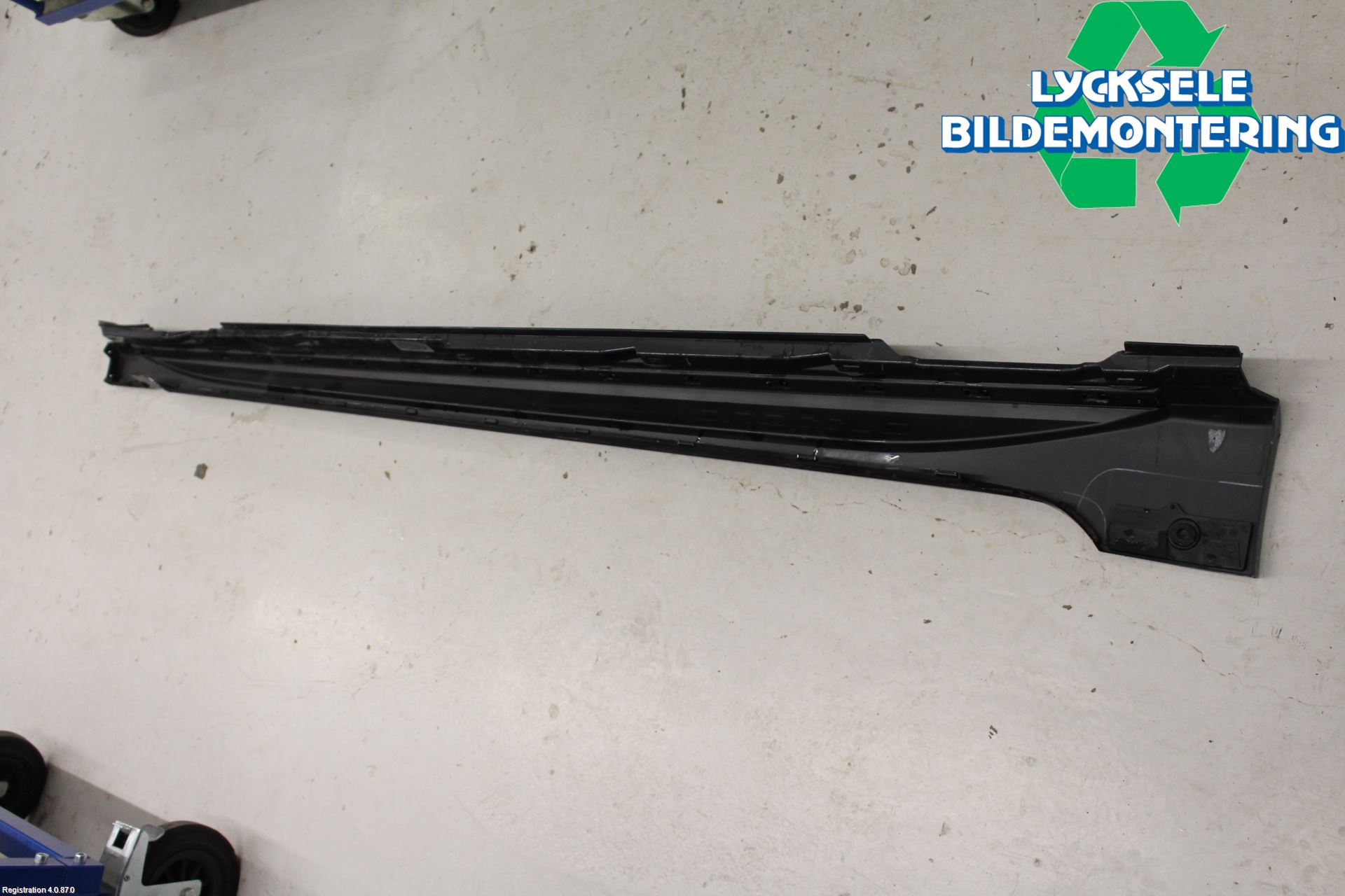 Audi A6 F2/C8 19- Sidokjol Vä