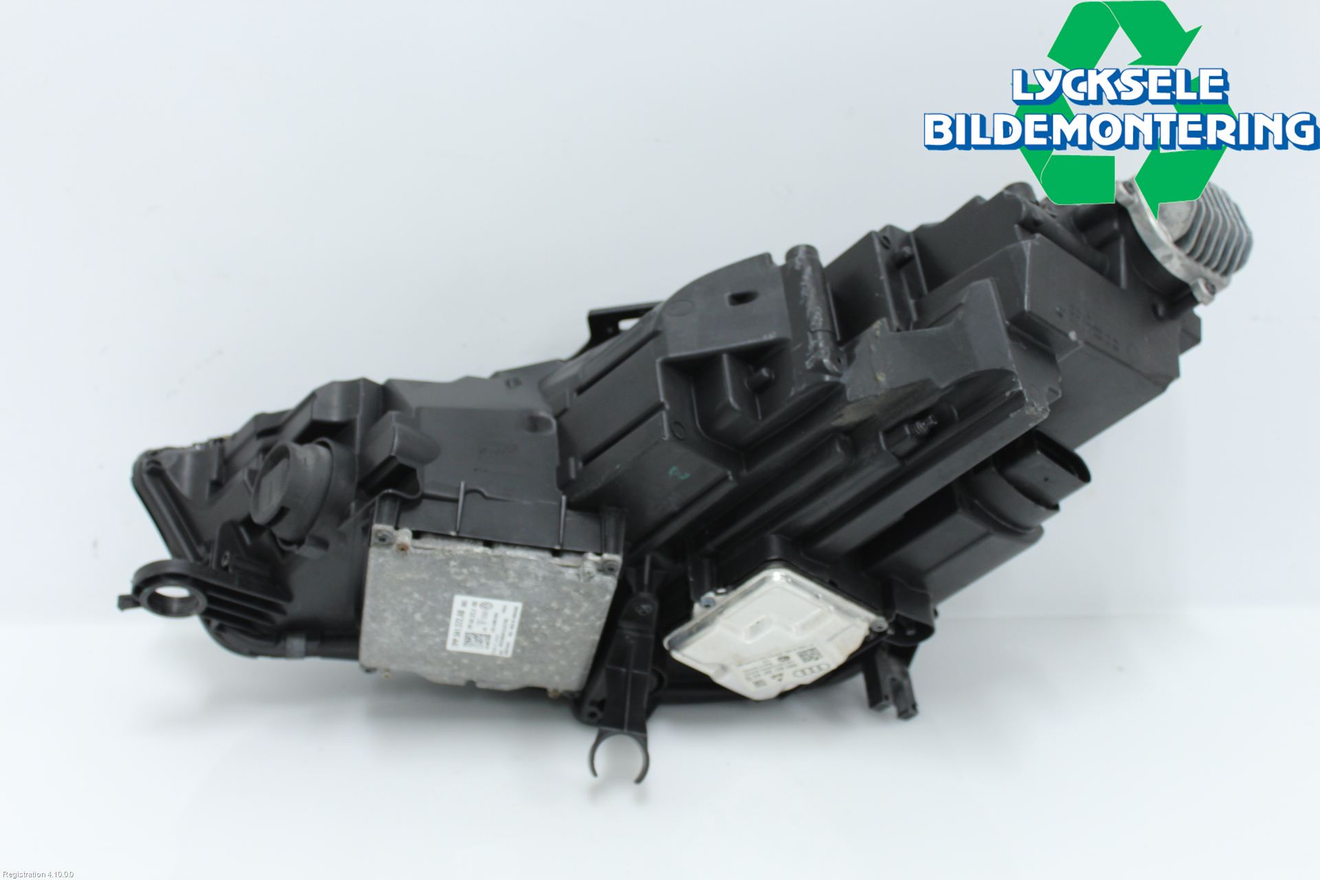 Audi A4/S4 B9 16-19 Strålkastare Höger