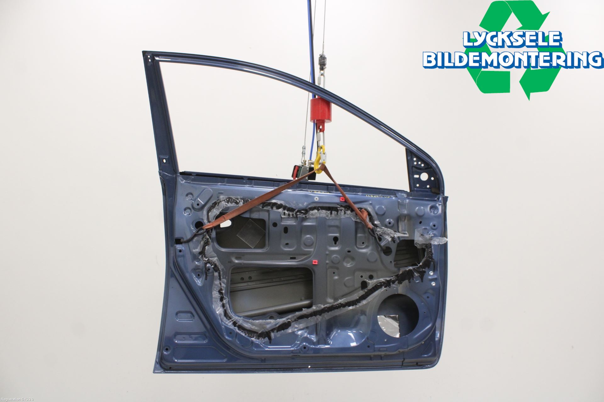 Toyota AURIS 13-19 Dörr Fram Vänster