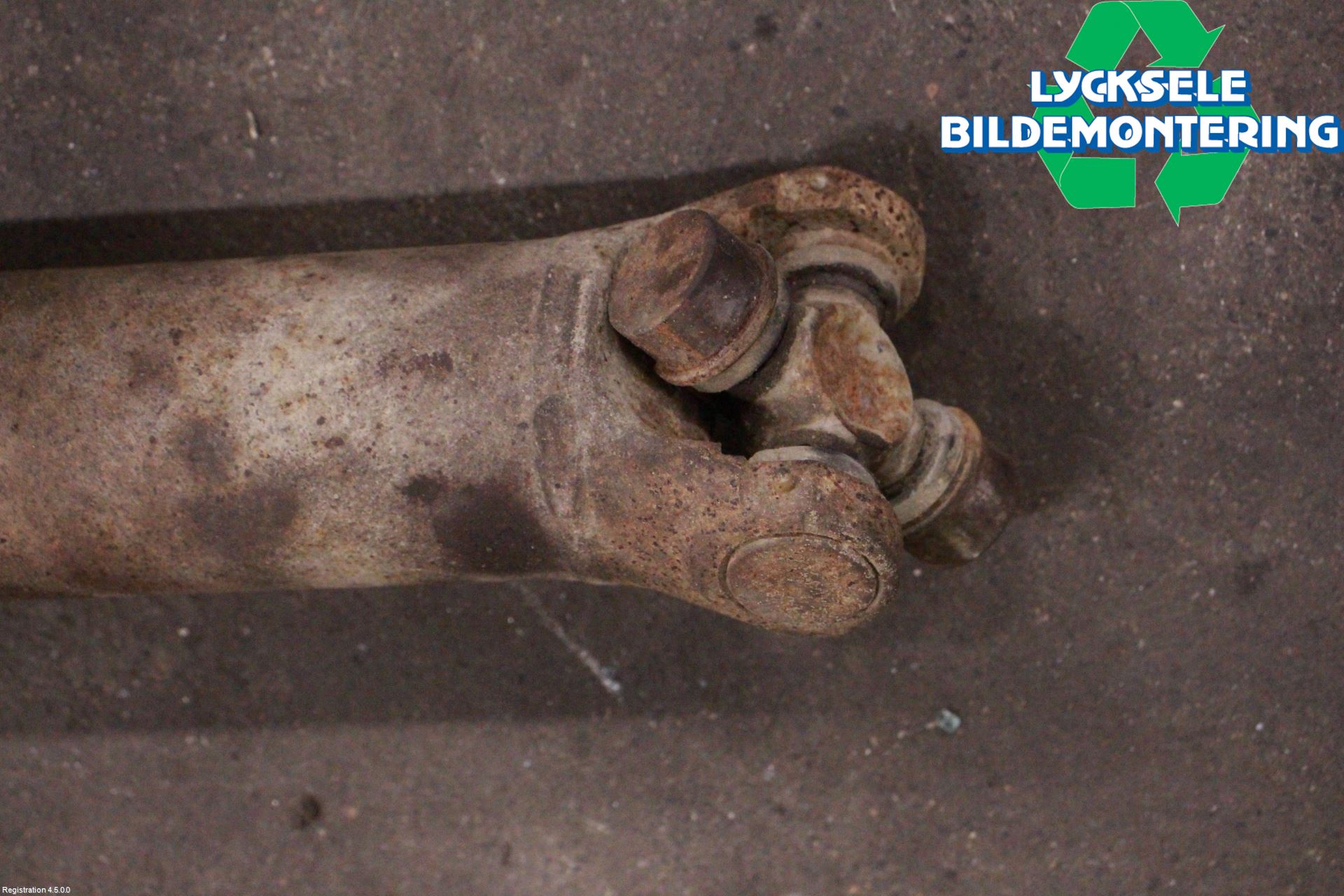 Chevrolet SUBURBAN Mellanaxel Främre 4Wd