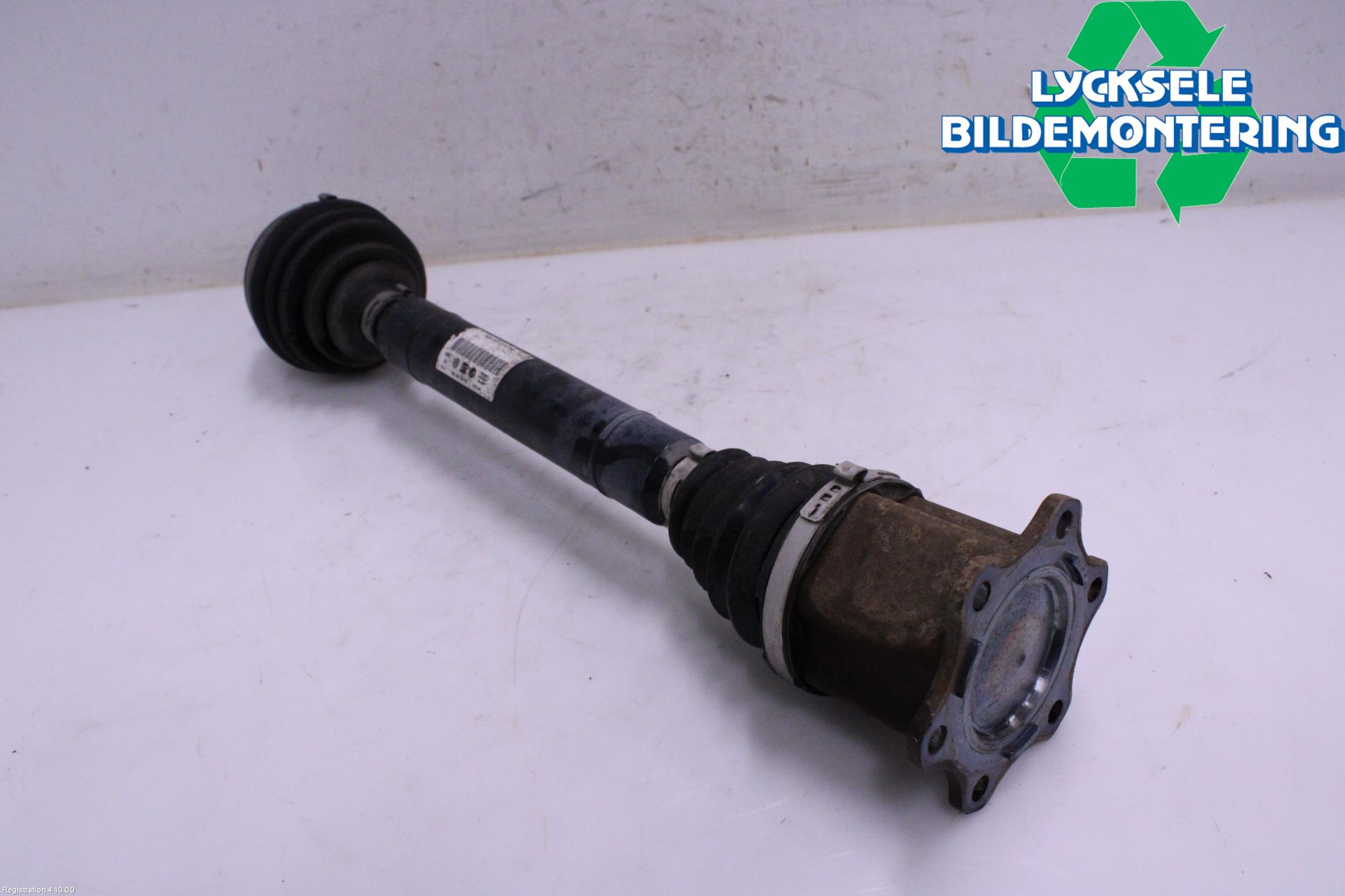 Skoda SUPERB 16-24 Drivaxel Fram Höger