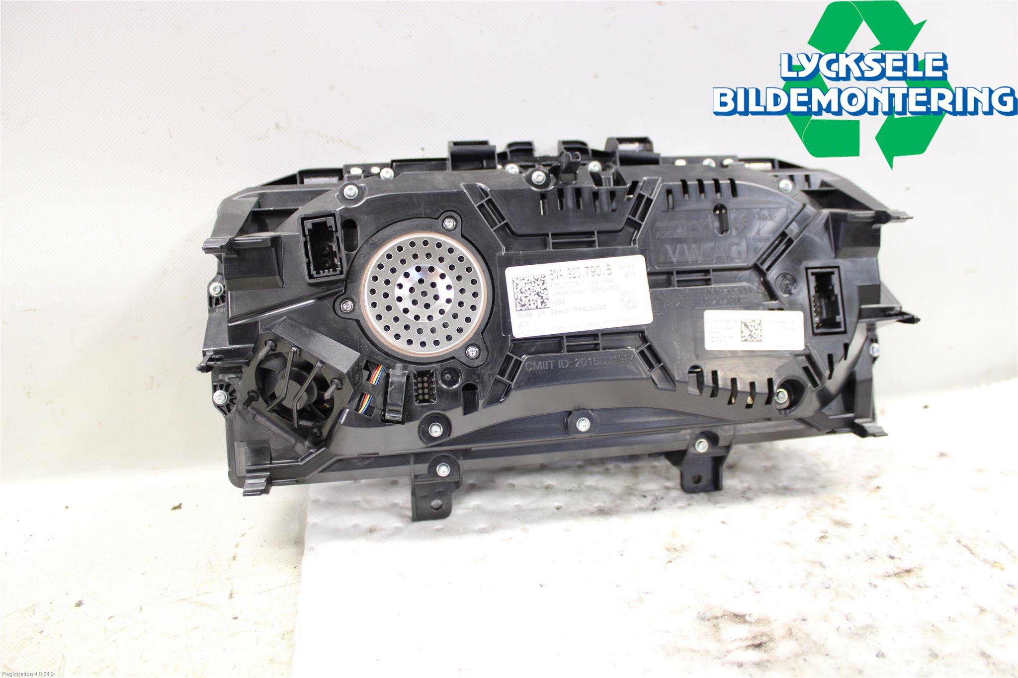 Volkswagen VW TIGUAN 16-24 Instrument Komb