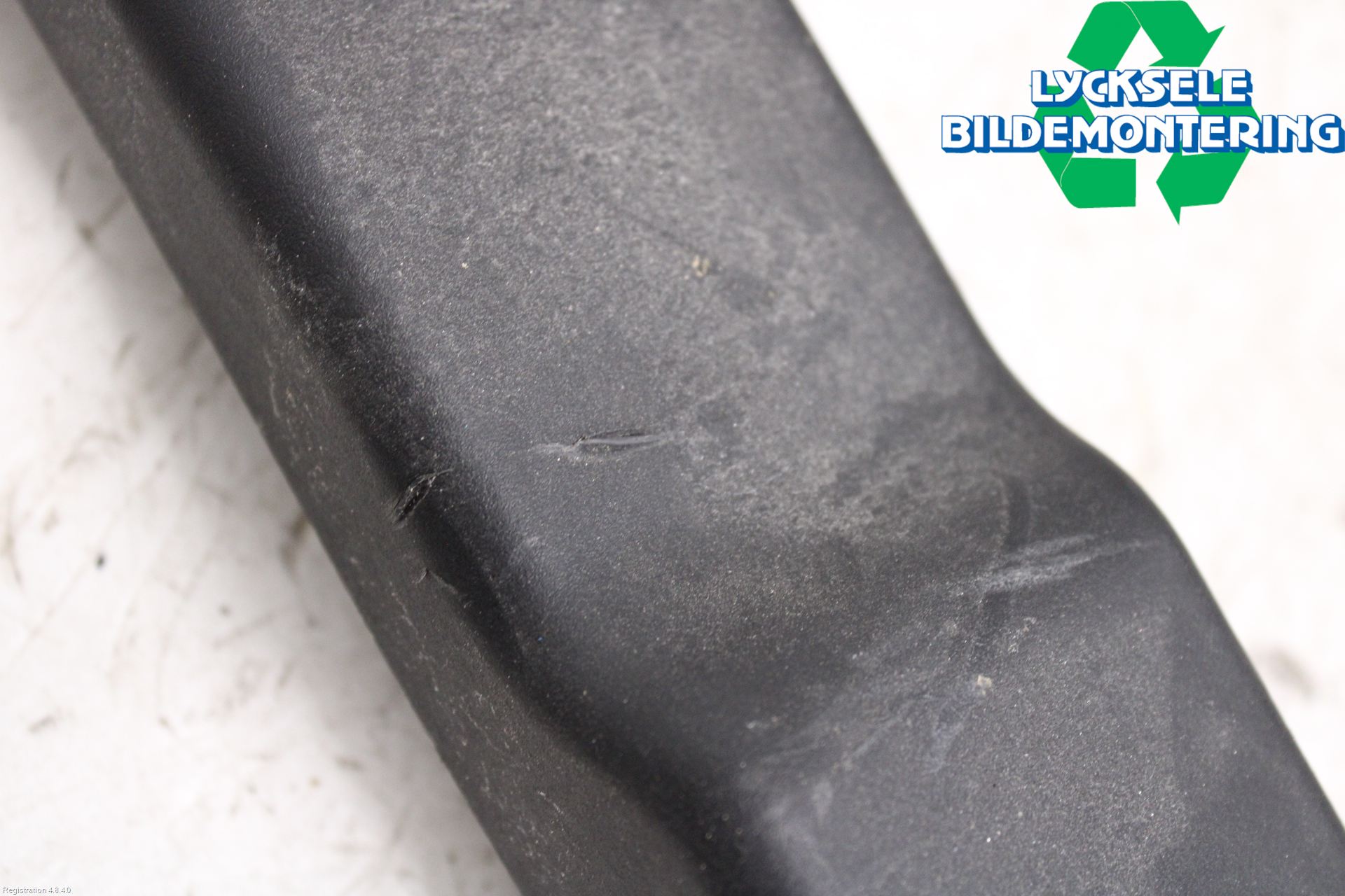 Volvo V60 19- Täckplast Front