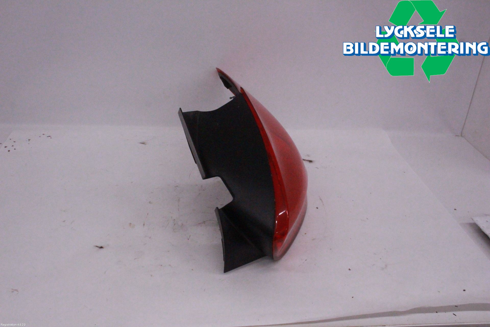 Ford FOCUS 15-18 Bakljus Höger