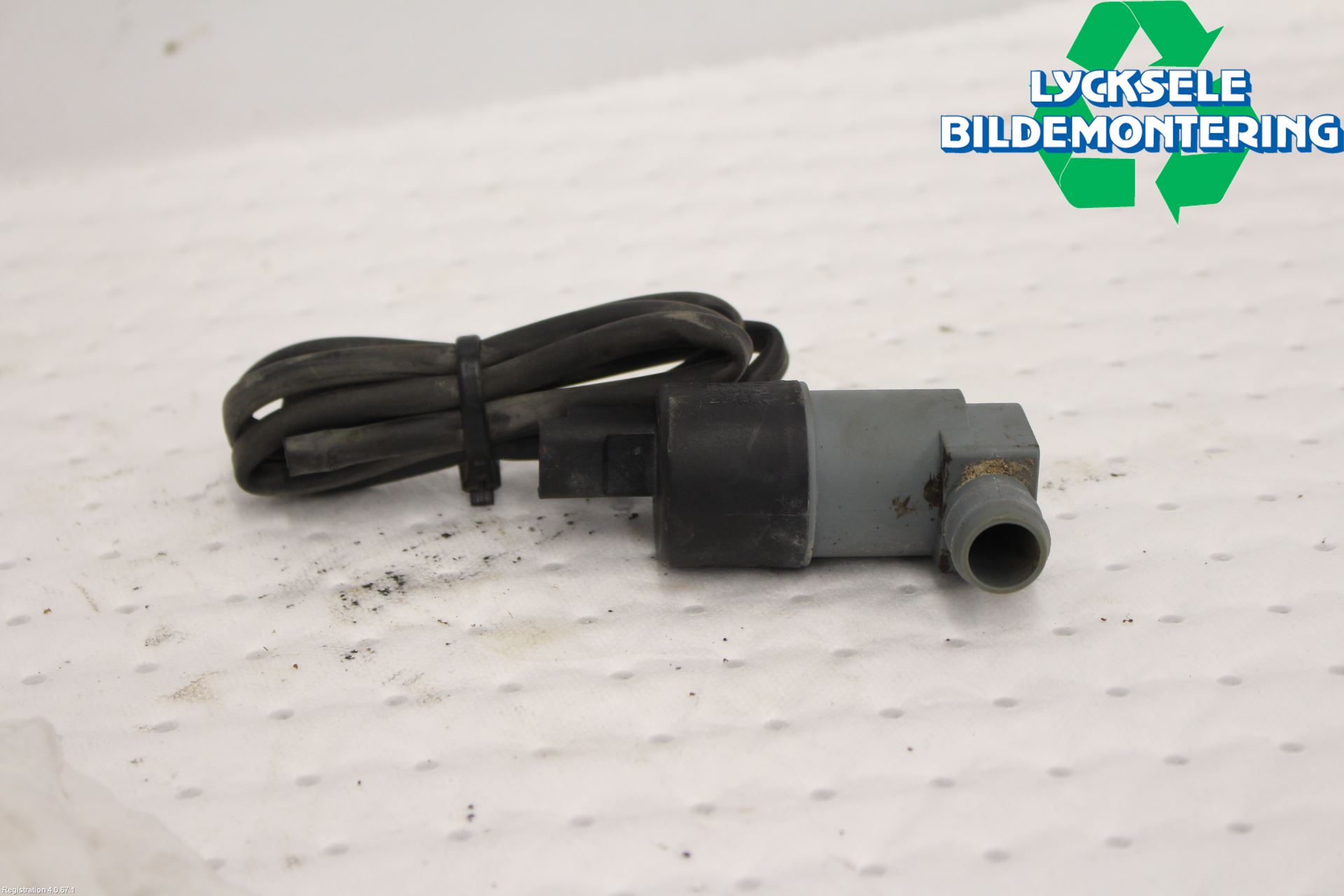 Nissan NAVARA 05-16 Spolarpump Vindruta
