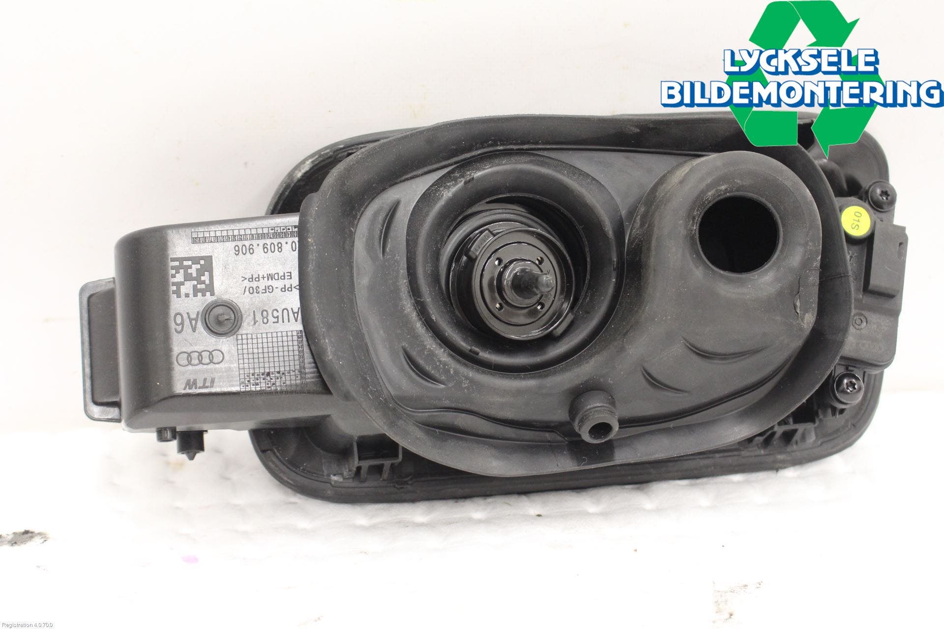 Audi A6 F2/C8 19- Tanklucka